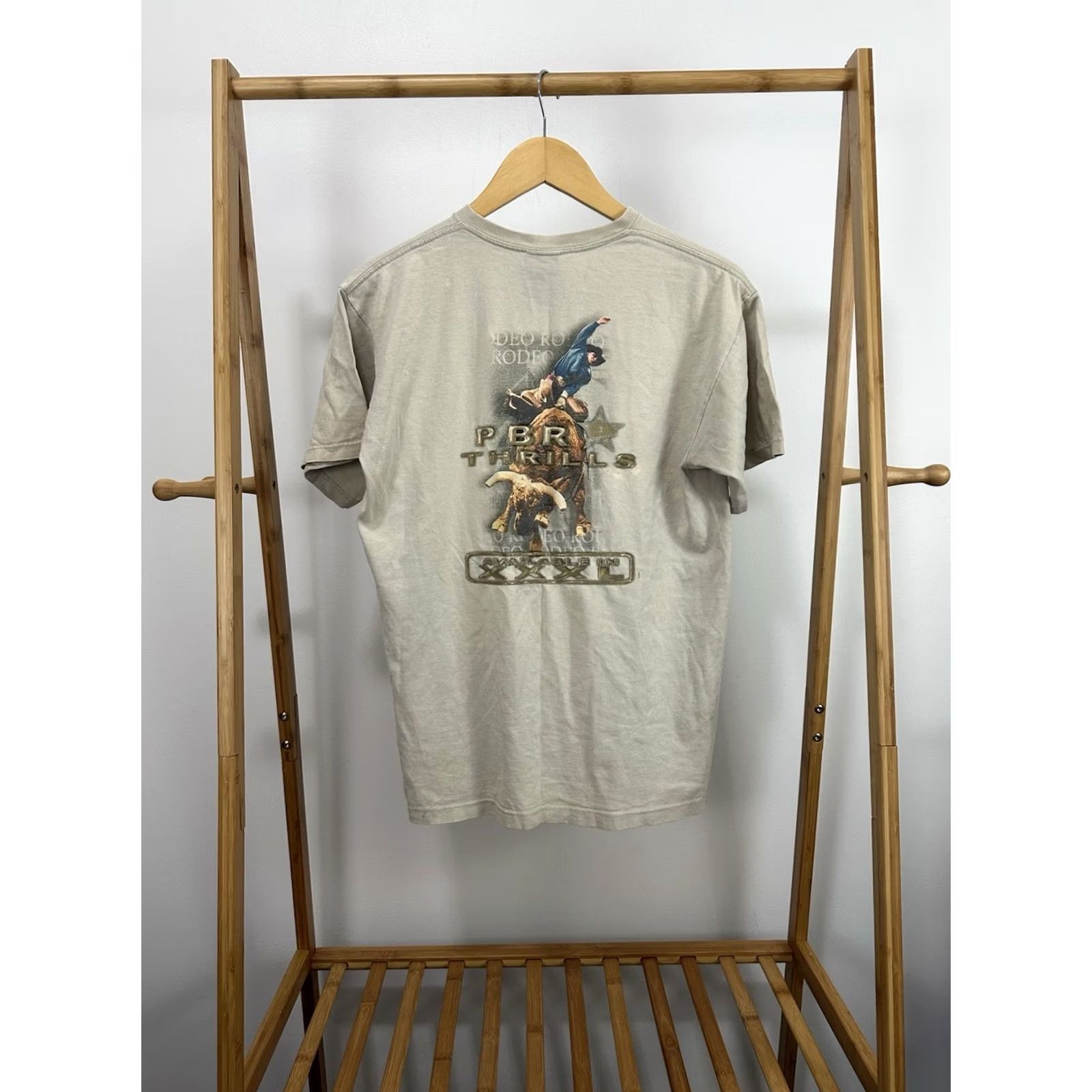 Wrangler VTG Wrangler PBR Trills Bull Rodeo Ride T-Shirt Size M Beige Mens Short Sleeve Shirt Size US M / EU 48-50 / 2 - 2 Thumbnail
