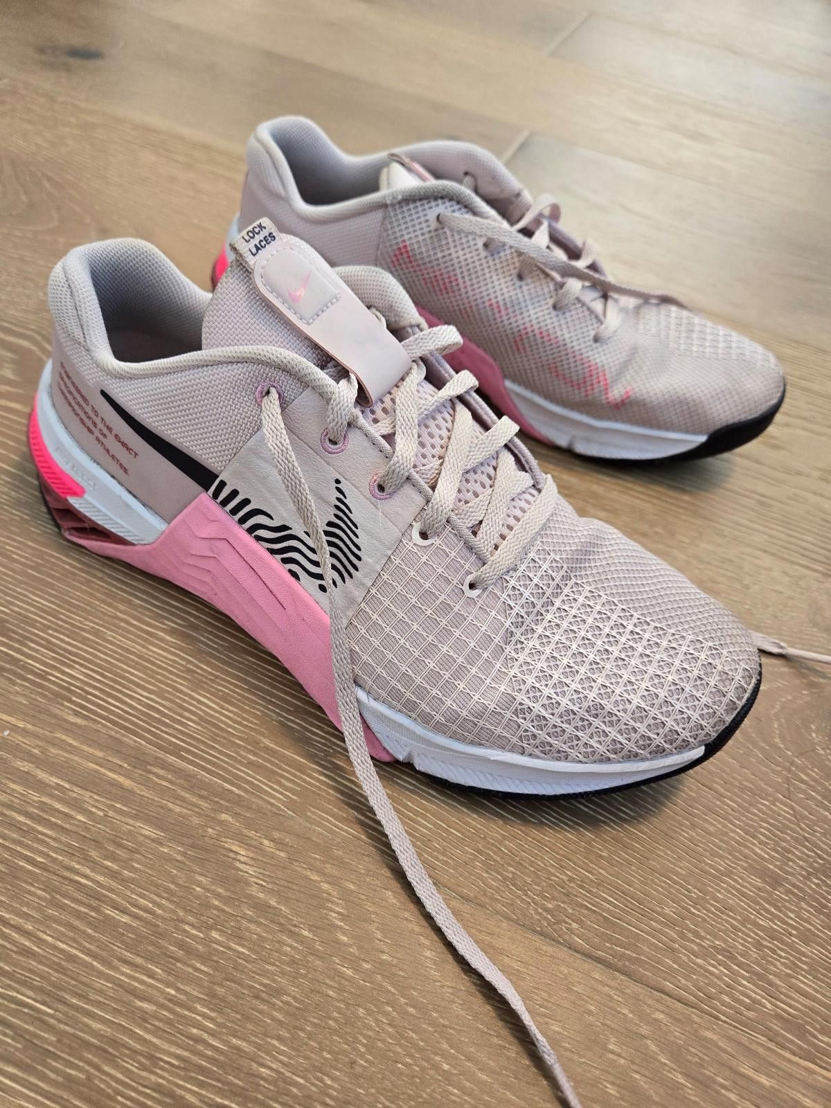 Nike Nike Low Top Sneaker in Barely Rise Cave Purple Pink rise Size US 8.5 / IT 38.5 - 1 Thumbnail