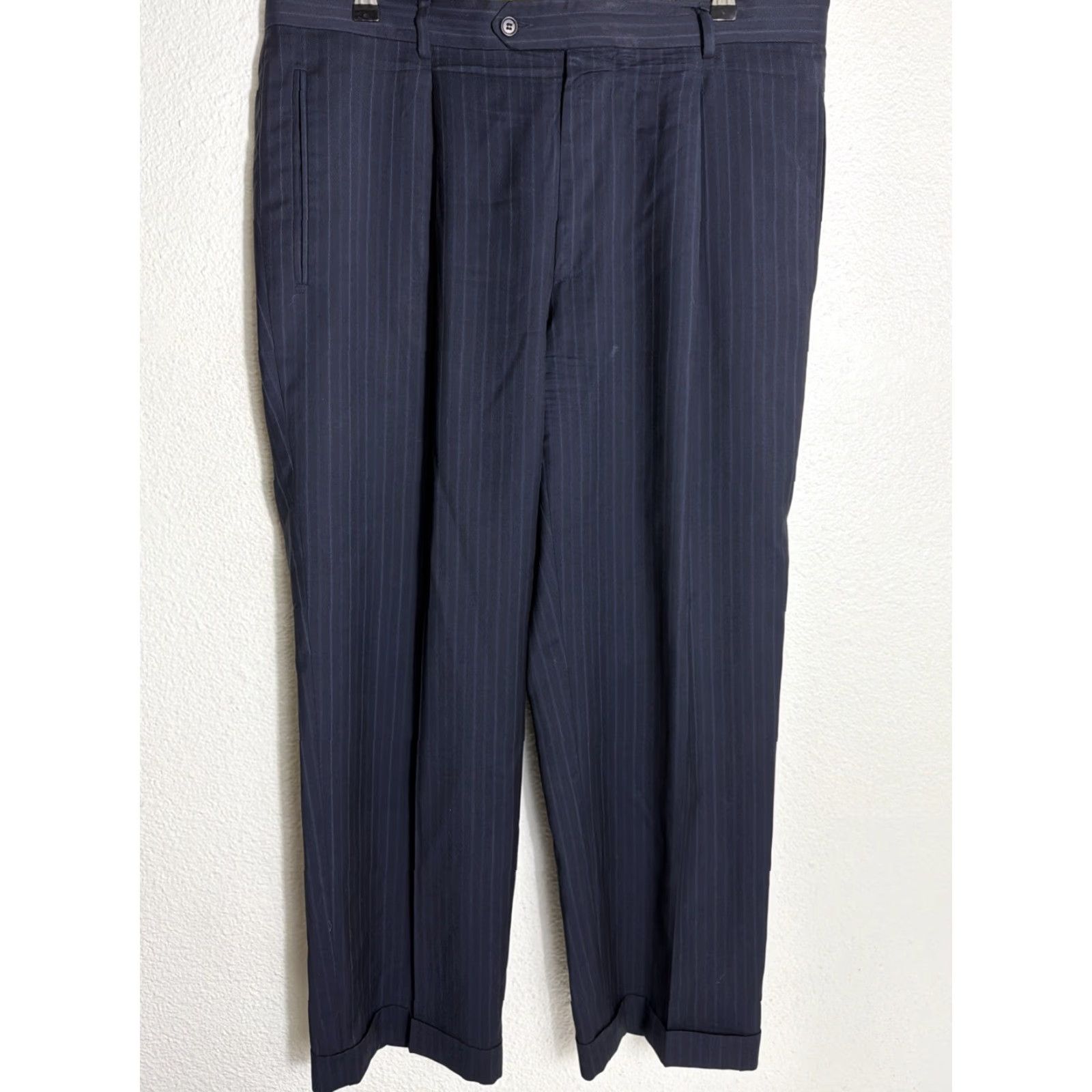 Vintage Hugo BOSS Wool Pleated Pants Mens 36x28 Black Blue Pinstripe Cuff Dress Pants Size US 36 / EU 52 - 2 Thumbnail