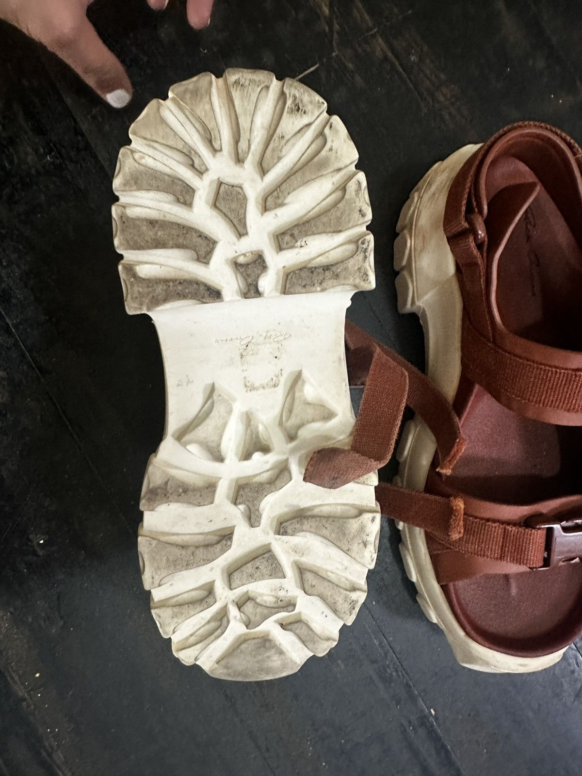 Rick Owens Rick Owens Brown Leather Chunky Tractor Sandals Size US 7 / EU 40 - 7 Thumbnail