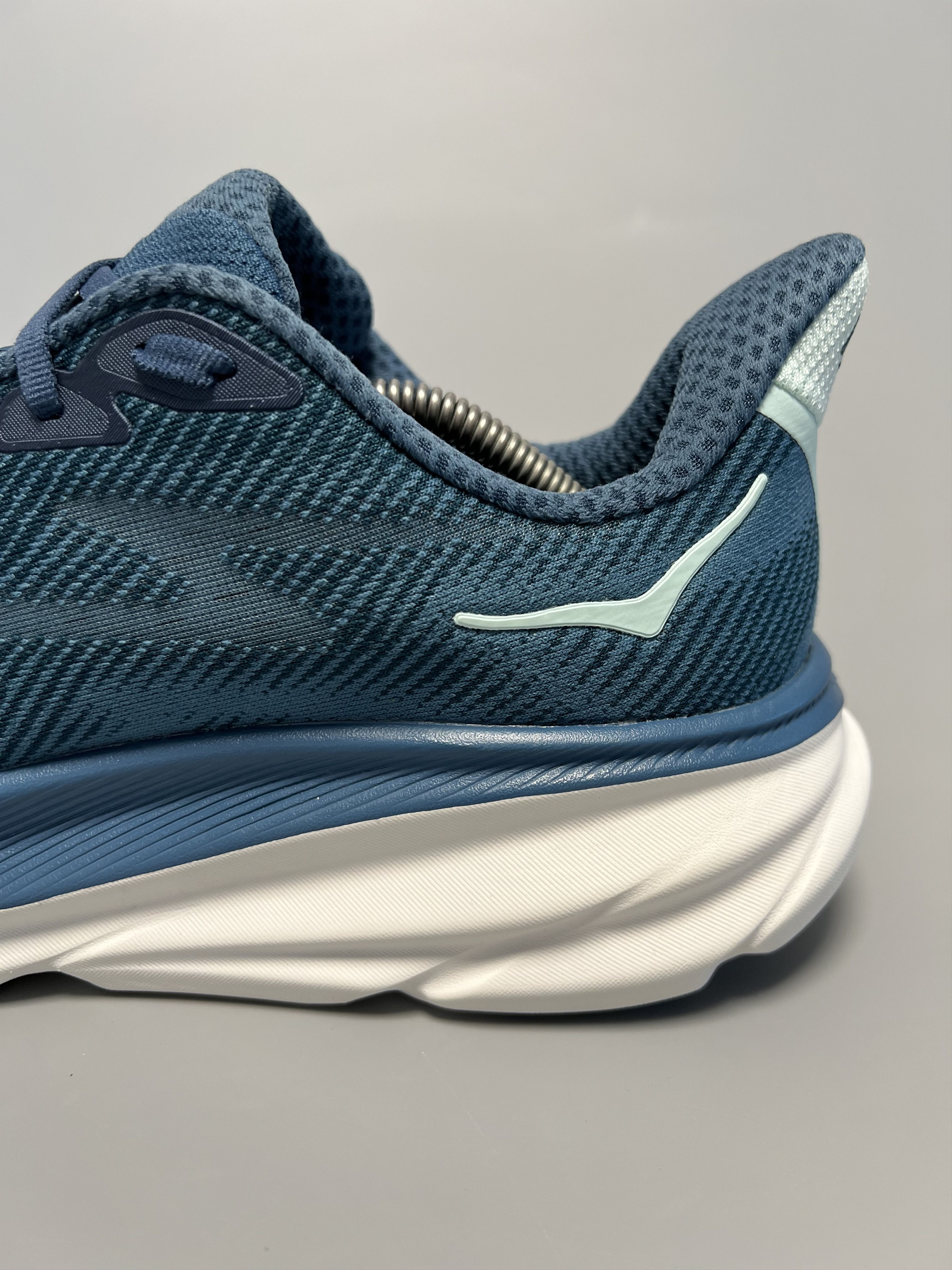 Hoka 10.5D Hoka One One Clifton 9 Running Shoes Walking Gym Size US 10.5 / EU 43-44 - 11 Thumbnail