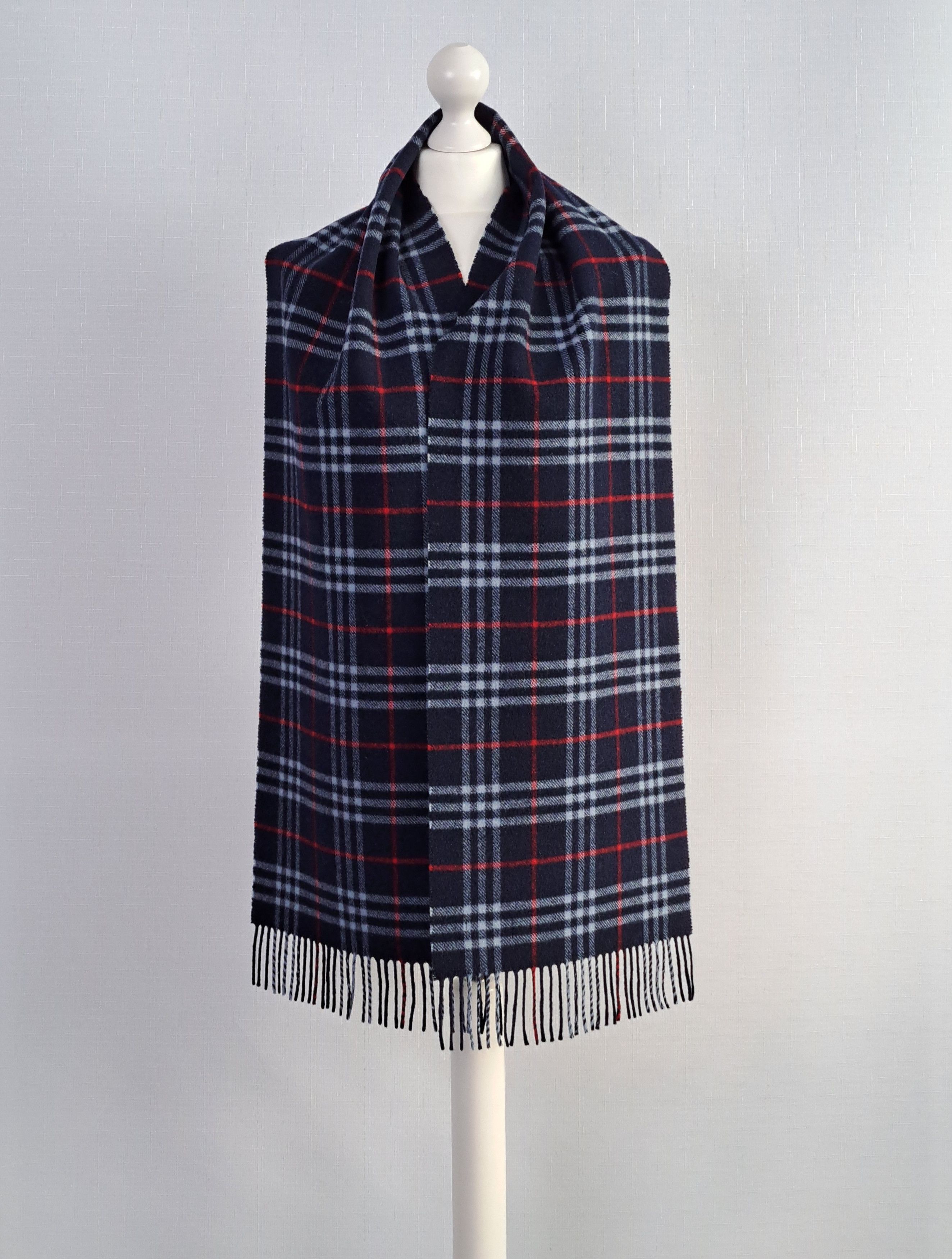 Burberry × Vintage Vintage BURBERRY lambswool scarf. Made in England. Size ONE SIZE - 6 Thumbnail