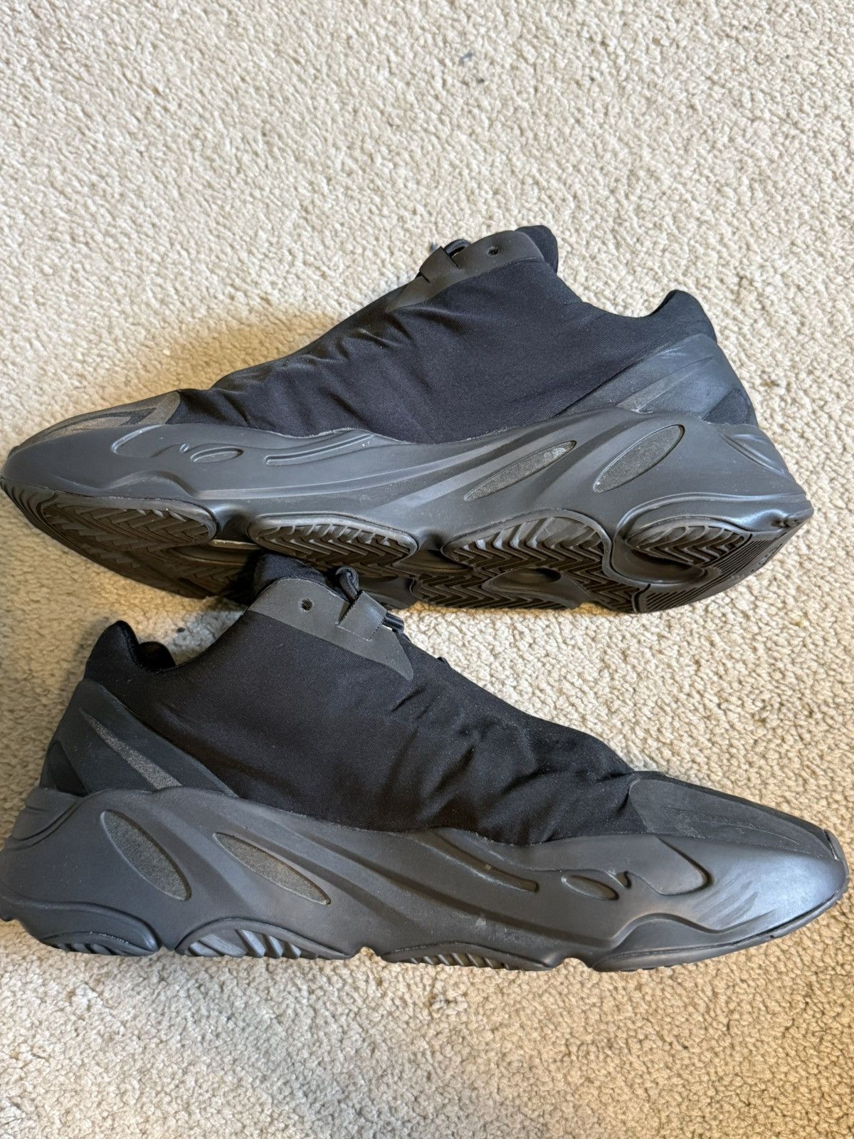 Adidas × Kanye West 700 MNVN - Triple Black Size US 10 / EU 43 - 2 Thumbnail