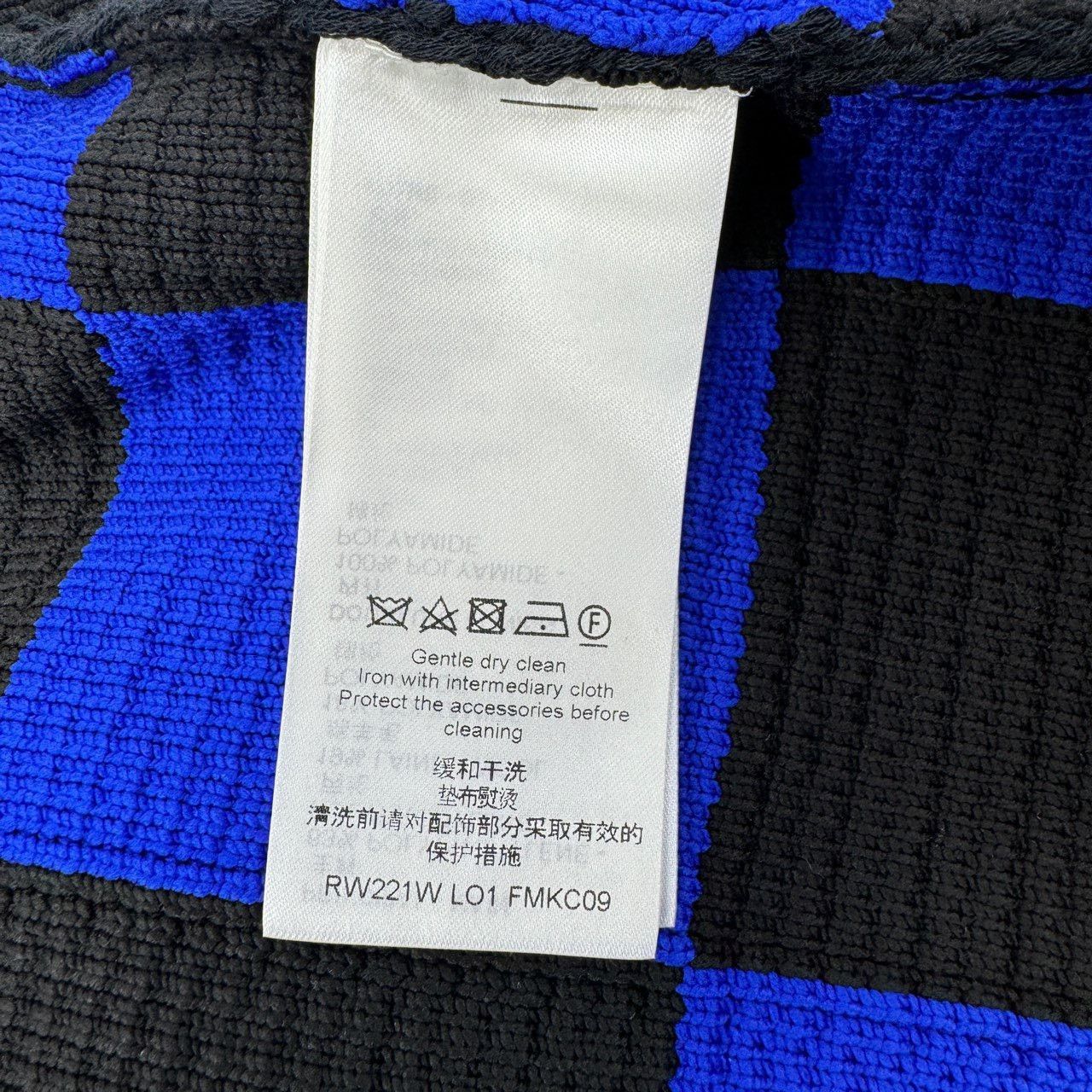 Louis Vuitton Louis Vuitton Blue color-block classic logo breasted 19% wo Size US M / EU 48-50 / 2 - 6 Thumbnail