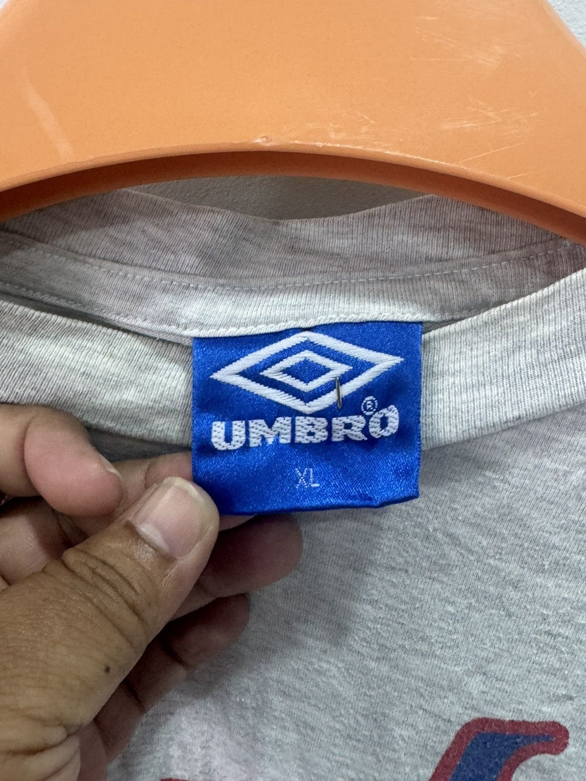 Umbro vintage UMBRO - euro eufa 1996 england italia tshirt Size US XL / EU 56 / 4 - 7 Thumbnail