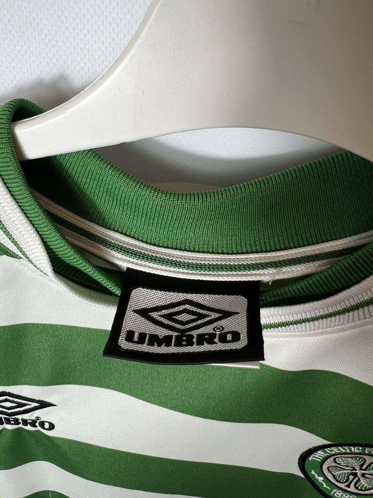 Umbro Vintage soccer football Embro Celtic Jersey Size Boys Xl Size US S / EU 44-46 / 1 - 8 Thumbnail