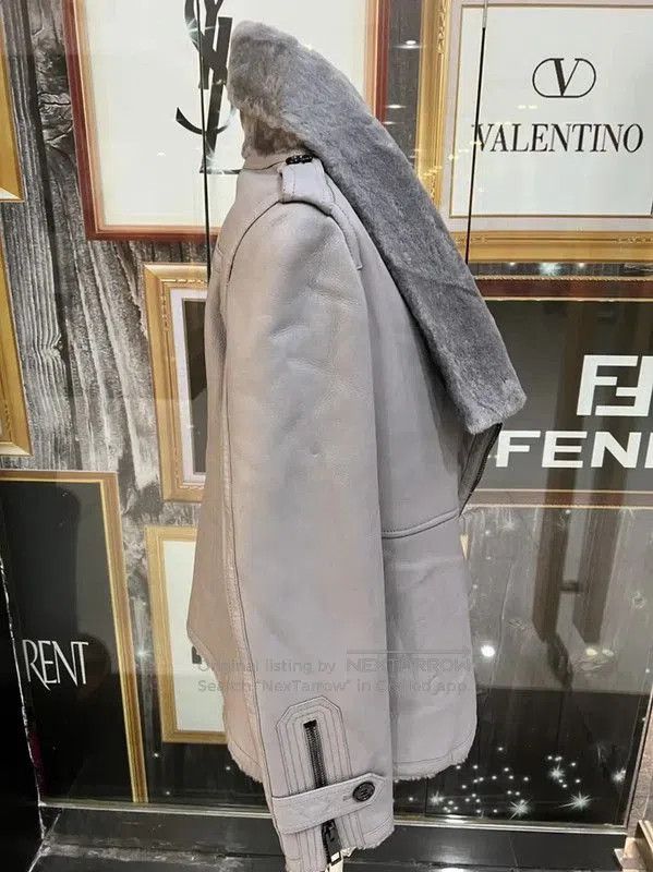 Burberry Burberry Gray Shearling Collar Women's Jacket. Size M / US 6-8 / IT 42-44 - 2 Thumbnail