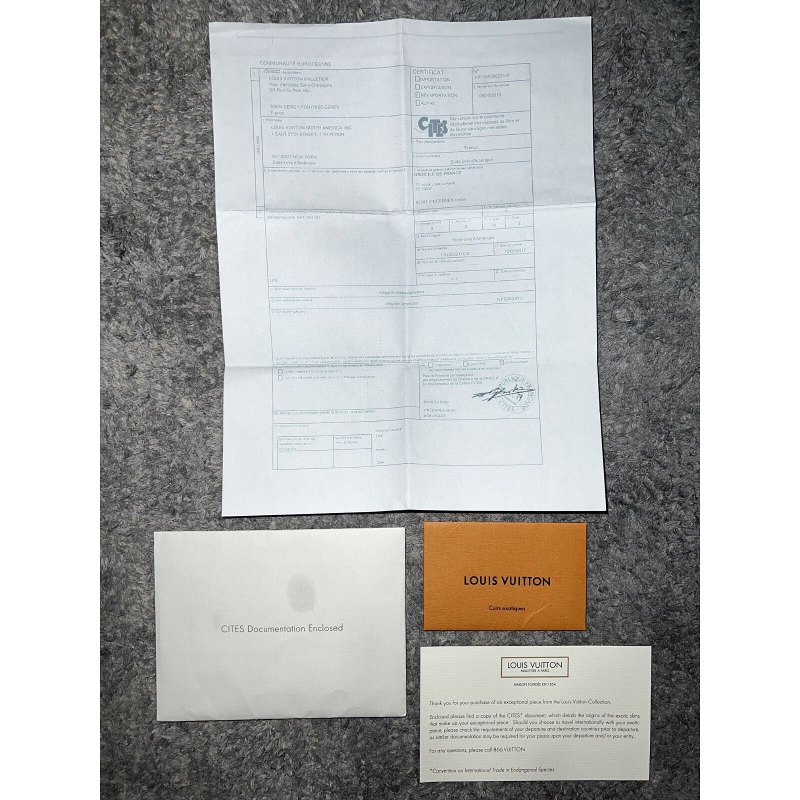 Louis Vuitton Louis Vuitton Alligator Anthracite Organizer Wallet RARE Size ONE SIZE - 9 Thumbnail