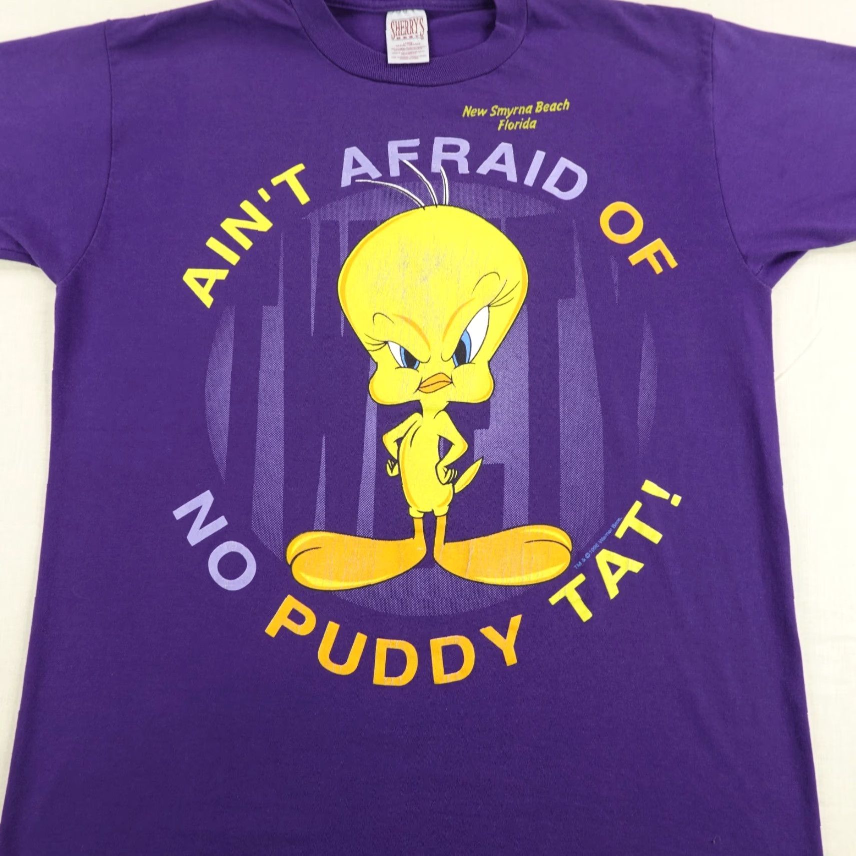 Vintage Vintage Tweety Bird Shirt Large Purple Sherrys Best Puddy Tat Looney Tunes 90s Size US L / EU 52-54 / 3 - 3 Thumbnail