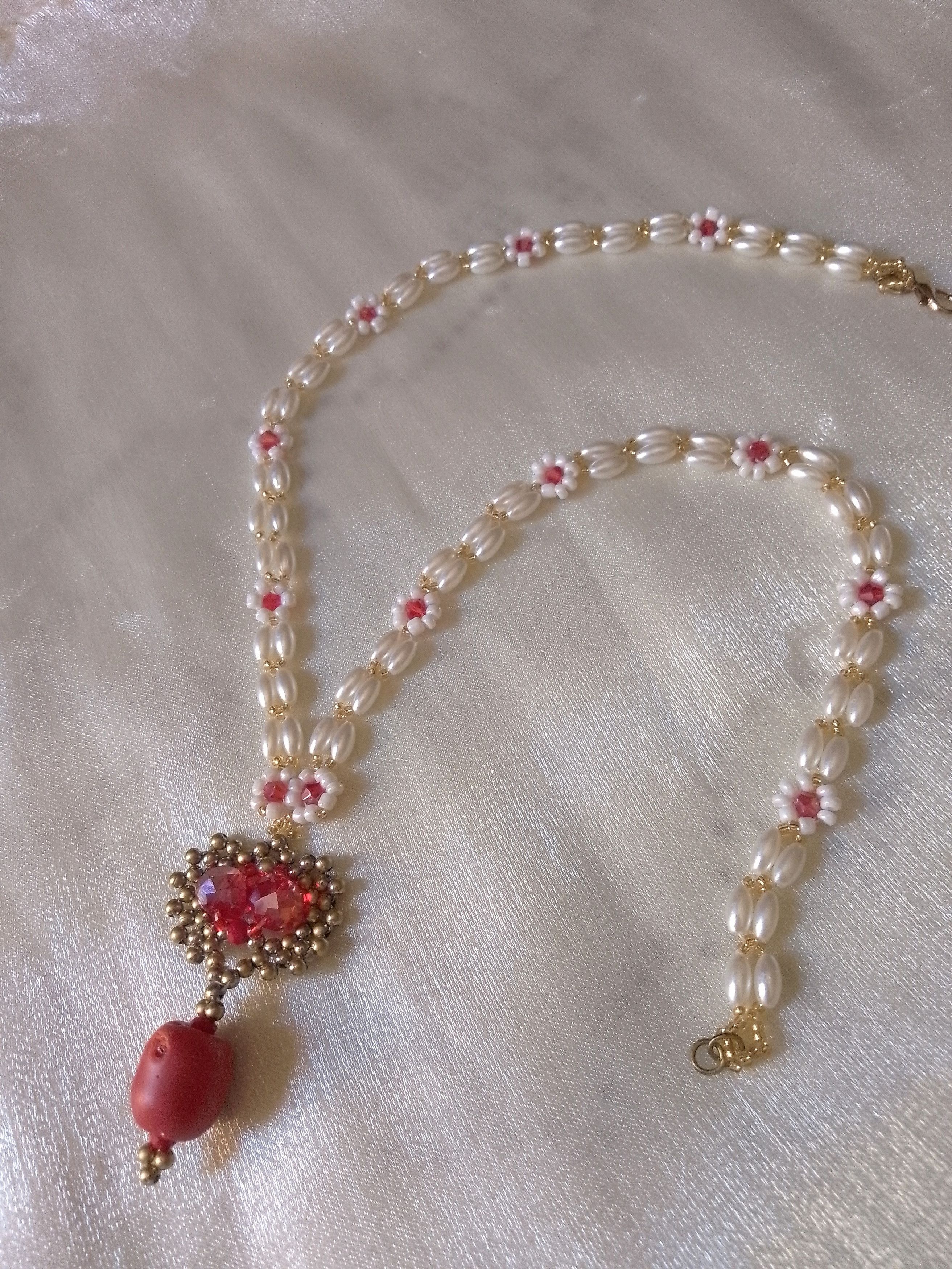 Handmade Necklace Red Coral Heart Pendant Queen Tudor Vintage Size ONE SIZE - 5 Thumbnail