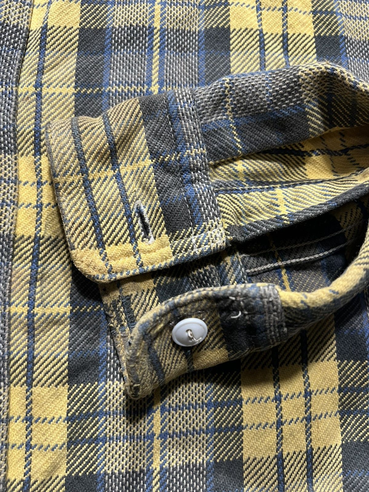 Levi's Levis yellow and black plaid flannel shirt Size US L / EU 52-54 / 3 - 10 Thumbnail