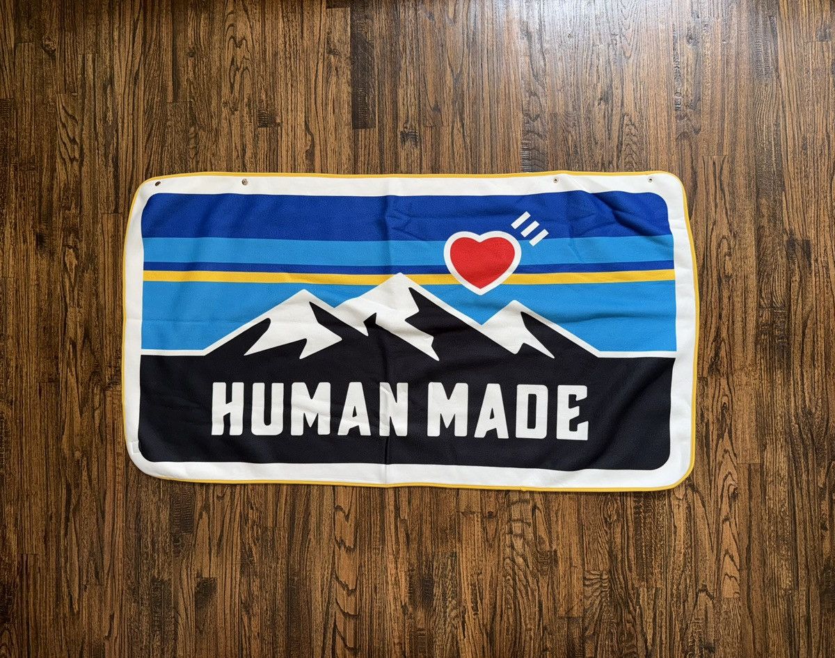 Human Made Human Made Japan Outdoor Sherpa Fleece Travel Blanket Logo Size ONE SIZE - 1 Thumbnail