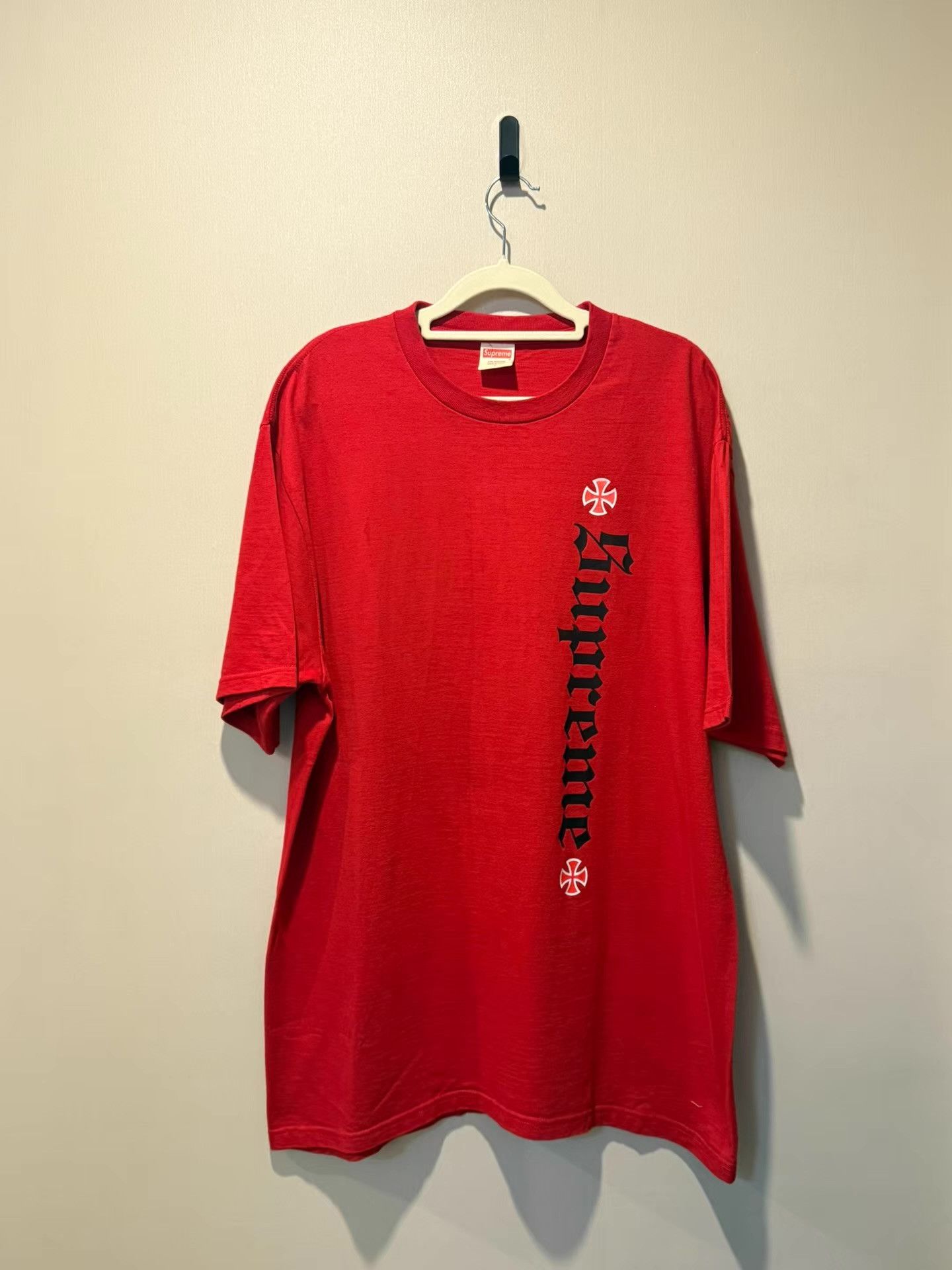 Supreme Supreme x Independent collaborative T-shirt Ｑ20 Size US L / EU 52-54 / 3 - 1 Thumbnail