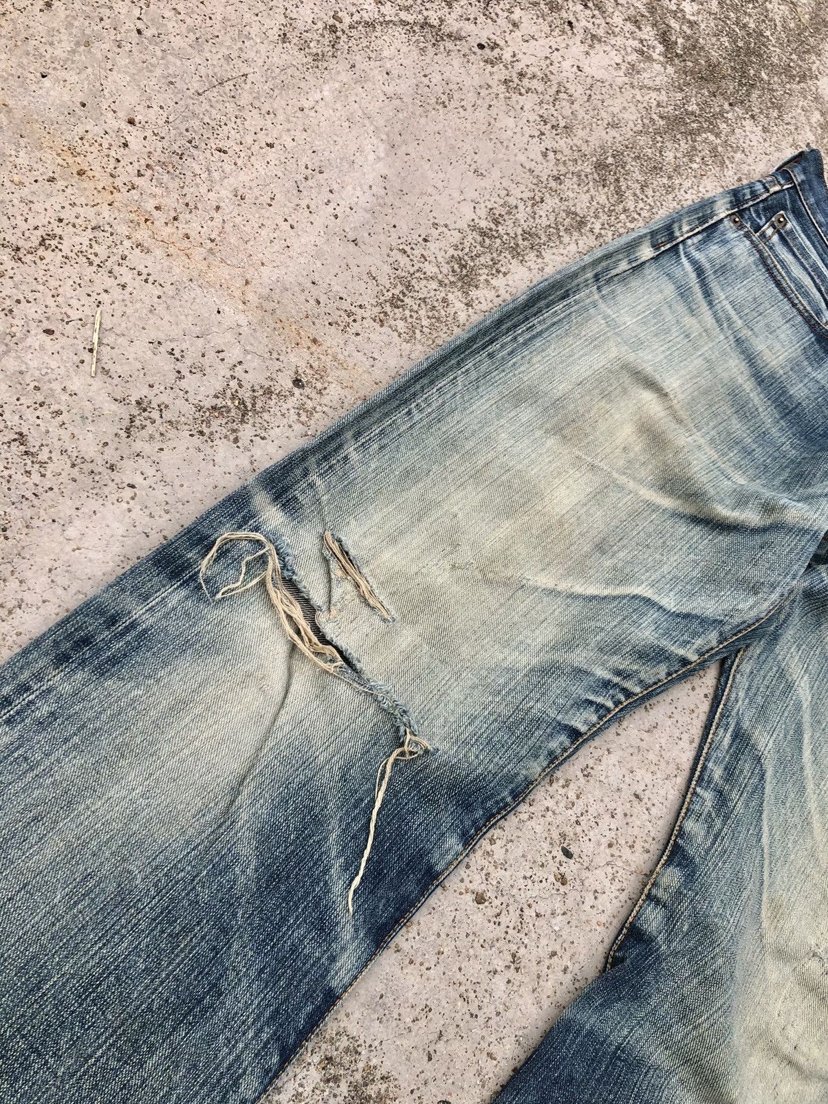 Hypebeast SELVEDGE⚡️⚡️DISTRESSED DENIM BY BBPBX JEANS Size US 33 - 2 Thumbnail