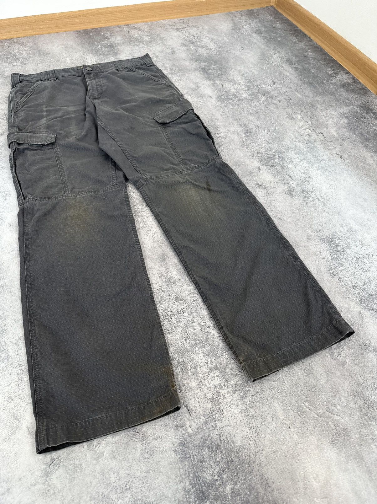 Carhartt Vintage Carhartt Carpenter Y2K Cargo Utility USA Work Pants Size US 34 / EU 50 - 9 Thumbnail