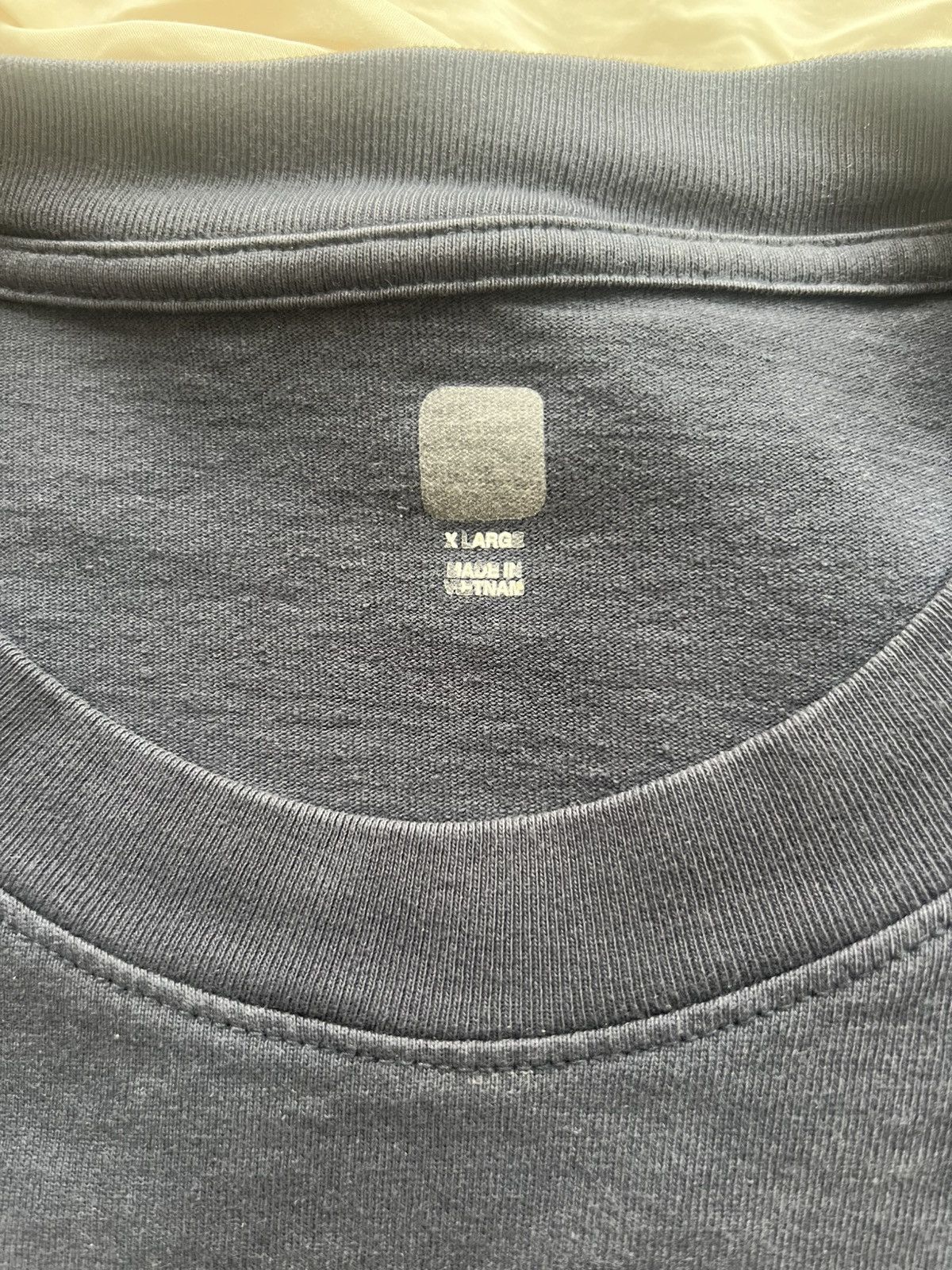 Balenciaga × Gap × Yeezy Yeezy Gap Blank Navy Tee Size US XL / EU 56 / 4 - 3 Thumbnail