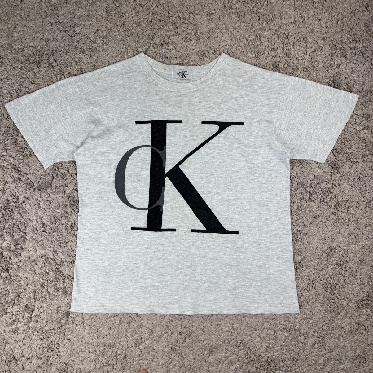 Calvin Klein Vintage Calvin Klein CK Big Logo T-shirt Size US L / EU 52-54 / 3 - 1 Thumbnail