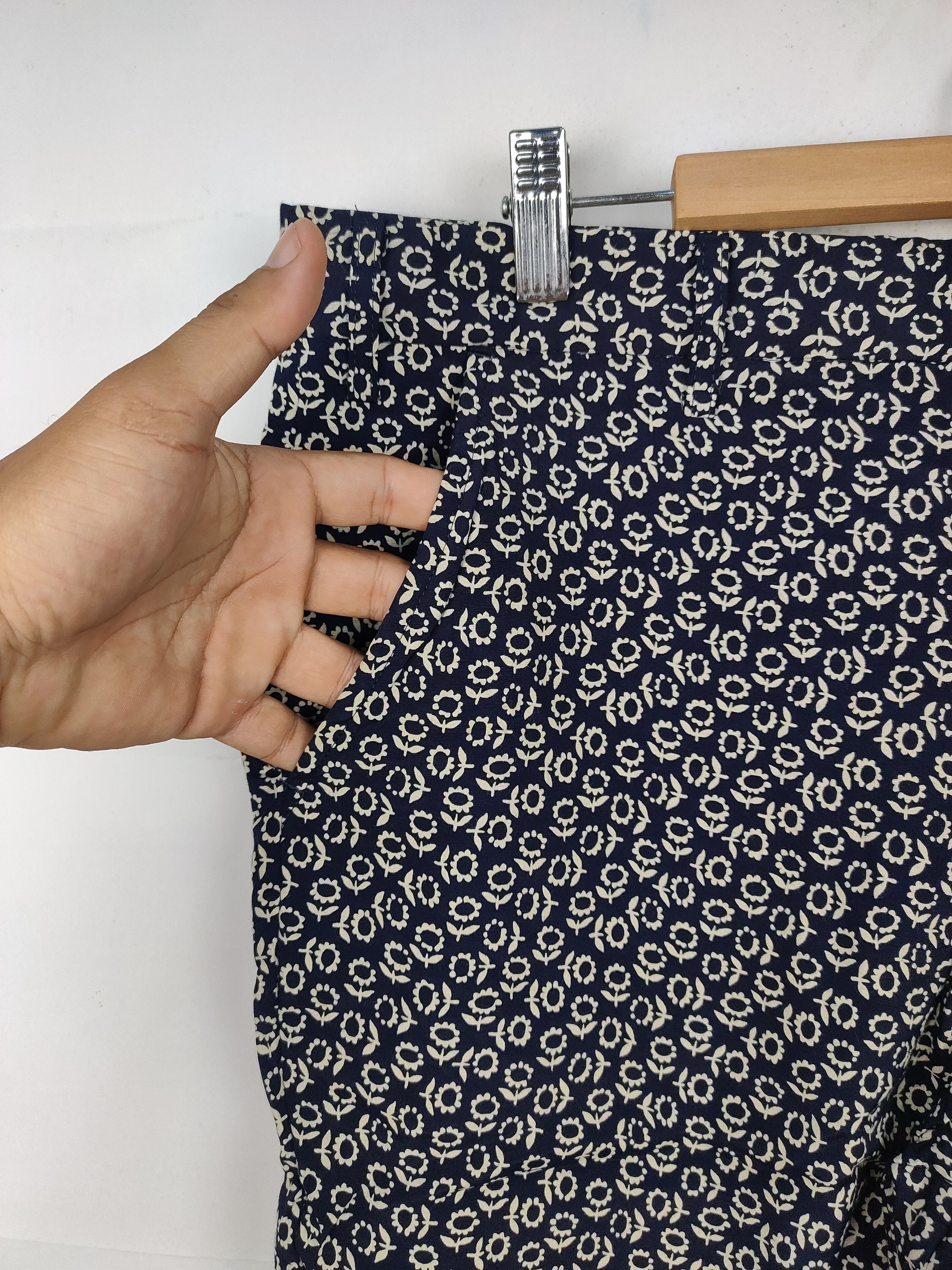 Comme des Garcons Comme Des Garçons Homme Floral Print Short Pant Size US 33 - 2 Thumbnail