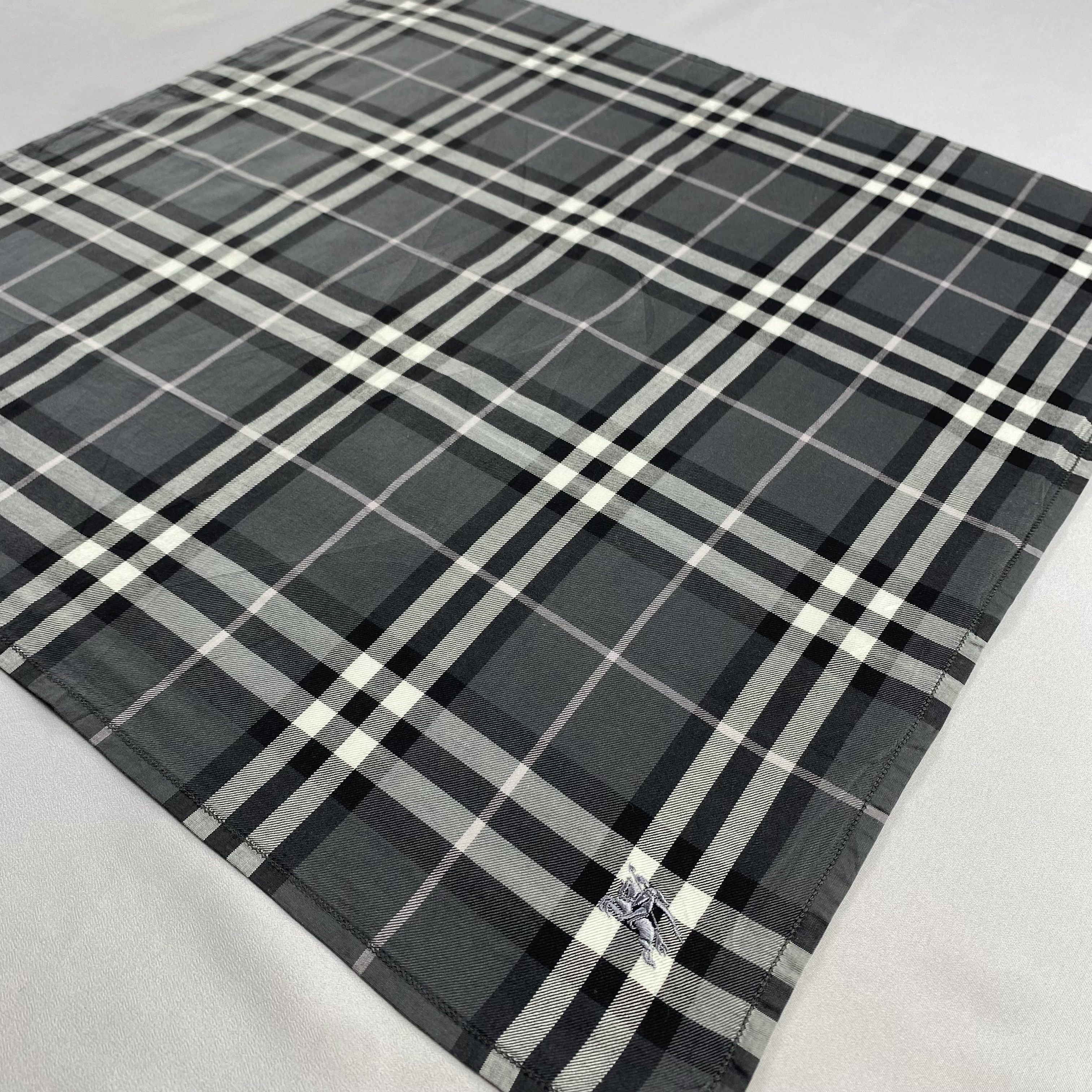 Burberry × Vintage Burberry Handkerchief / Neckerchief / Bandana-P1705 Size ONE SIZE - 2 Thumbnail