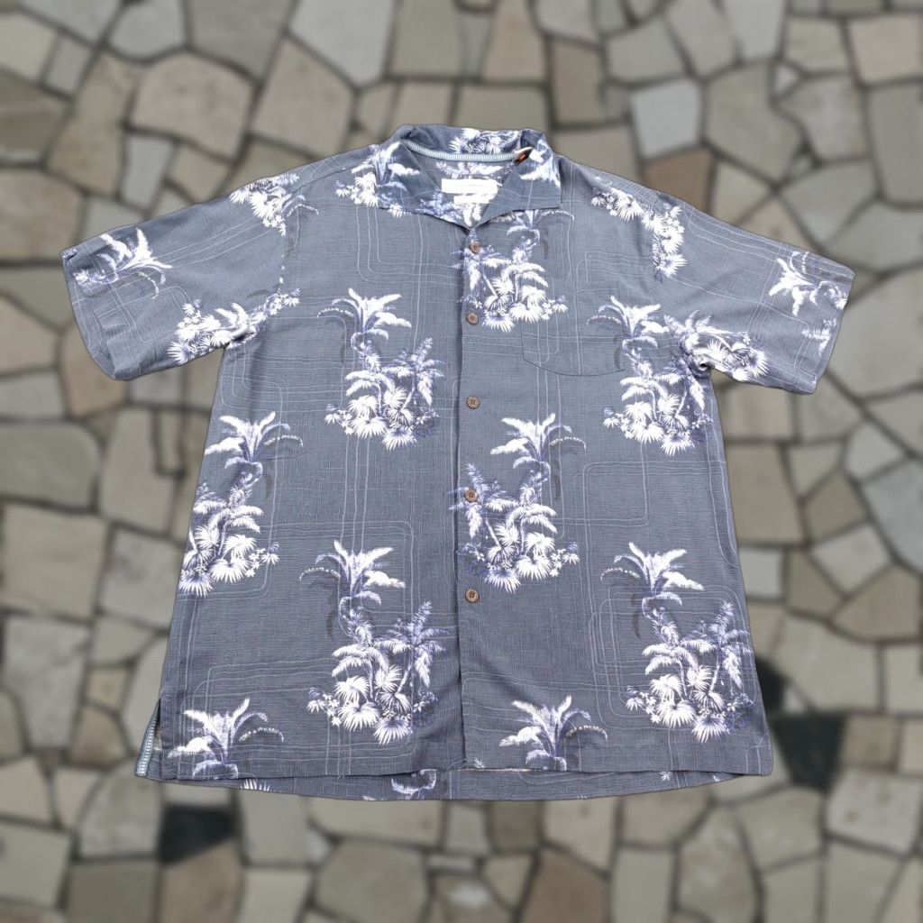 Tommy Bahama VINTAGE Tommy Bahama Shirt Men M Blue Silk Hawaiian Aloha Camp Button-Up Palm Trees Floral 90s Mens Size US M / EU 48-50 / 2 - 1 Thumbnail