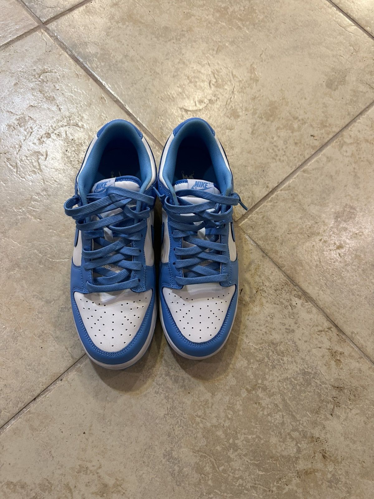 Nike UNC dunk low sz 9.5 gently worn Size US 9.5 / EU 42-43 - 1 Thumbnail
