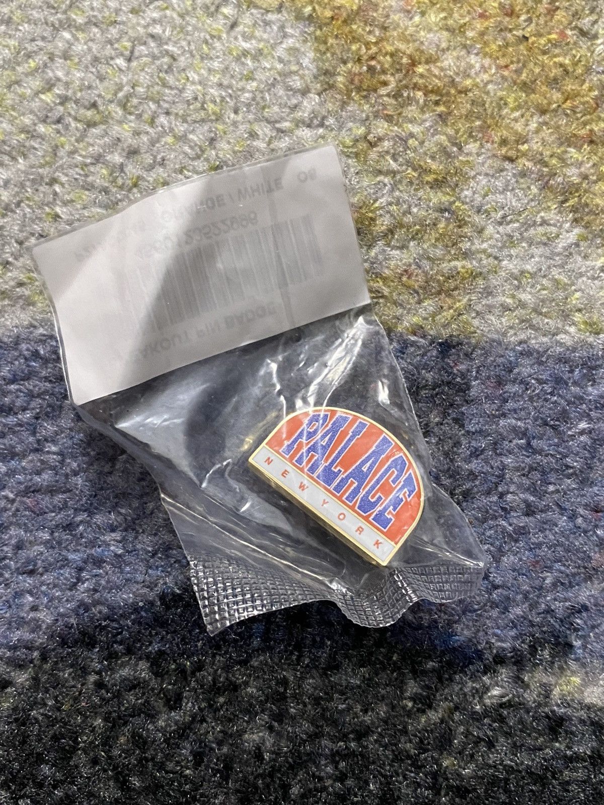 Palace Palace Breakout Pin Badge Size ONE SIZE - 1 Thumbnail