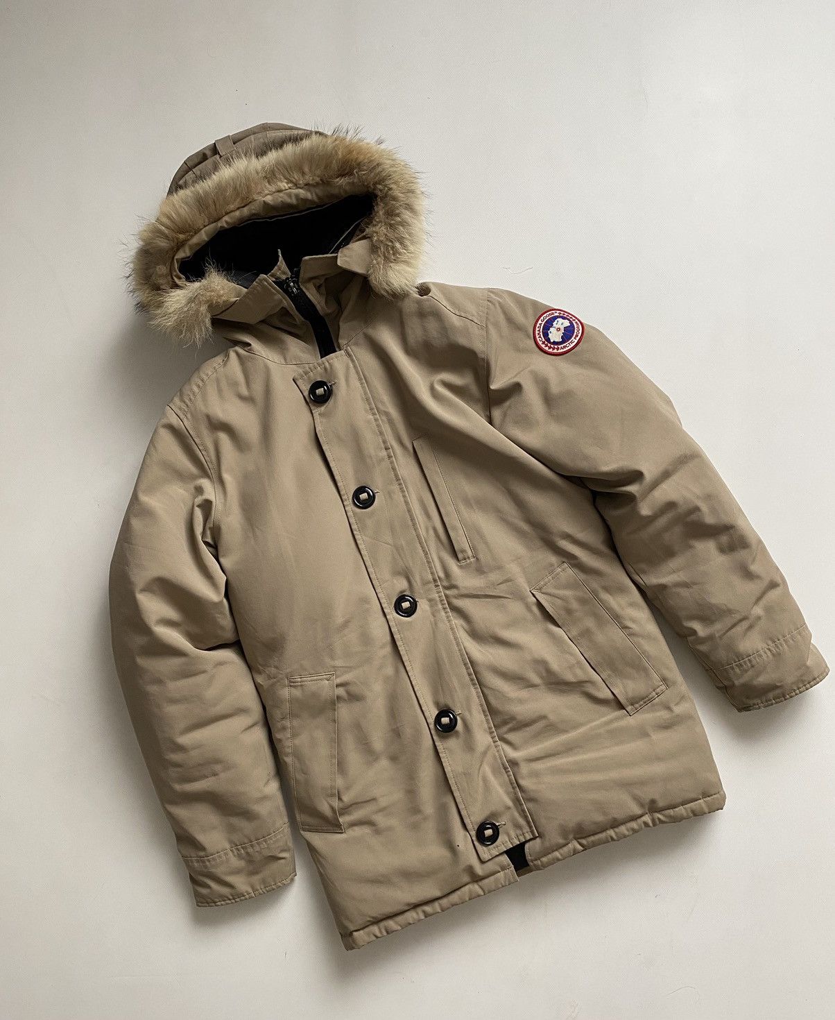 Canada Goose × Vintage CANADA GOOSE Distressed Chateau Parka