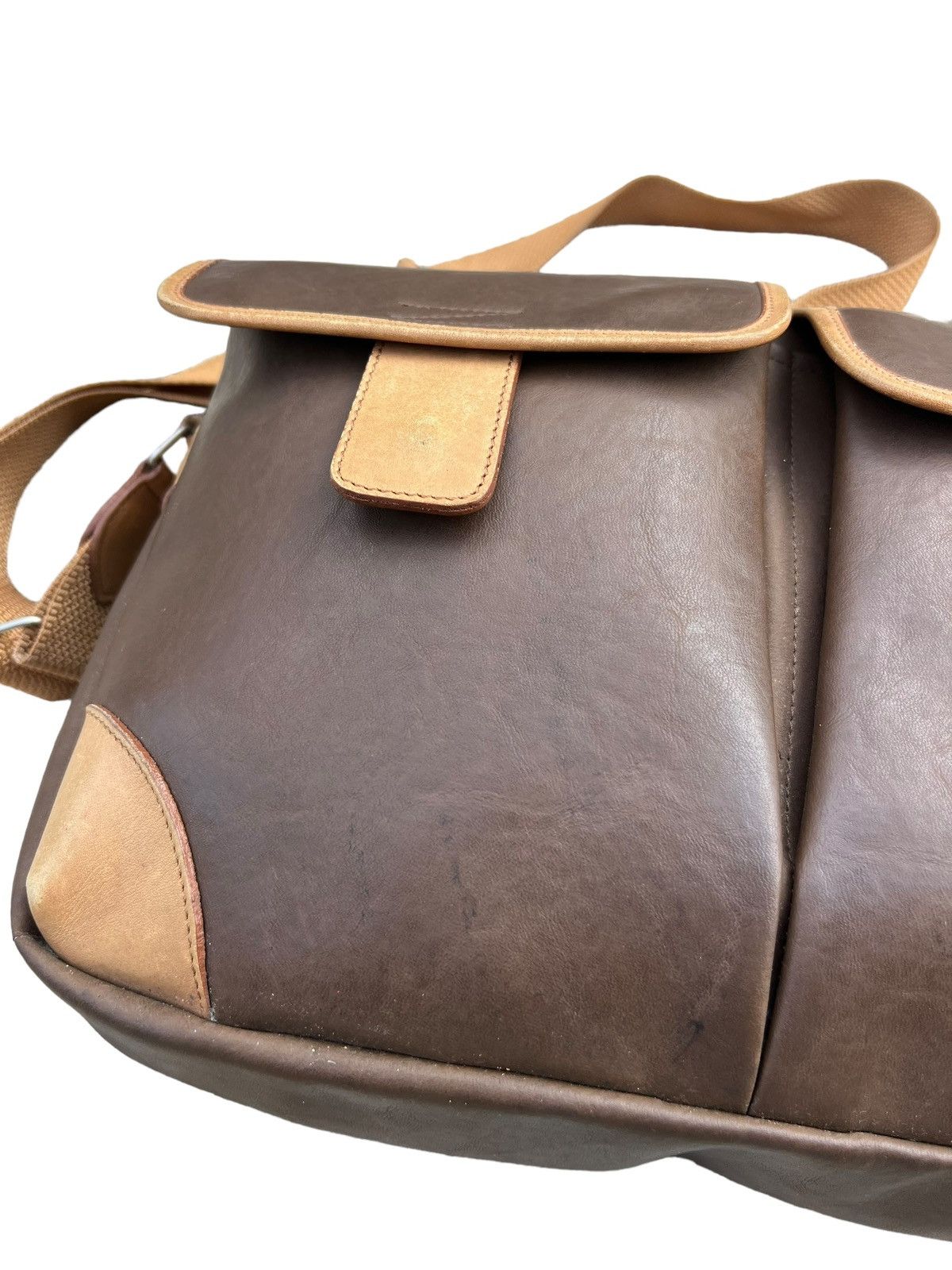 Emanuel Ungaro Vintage Ungaro PU and Leather Messenger Bag Size ONE SIZE - 9 Thumbnail