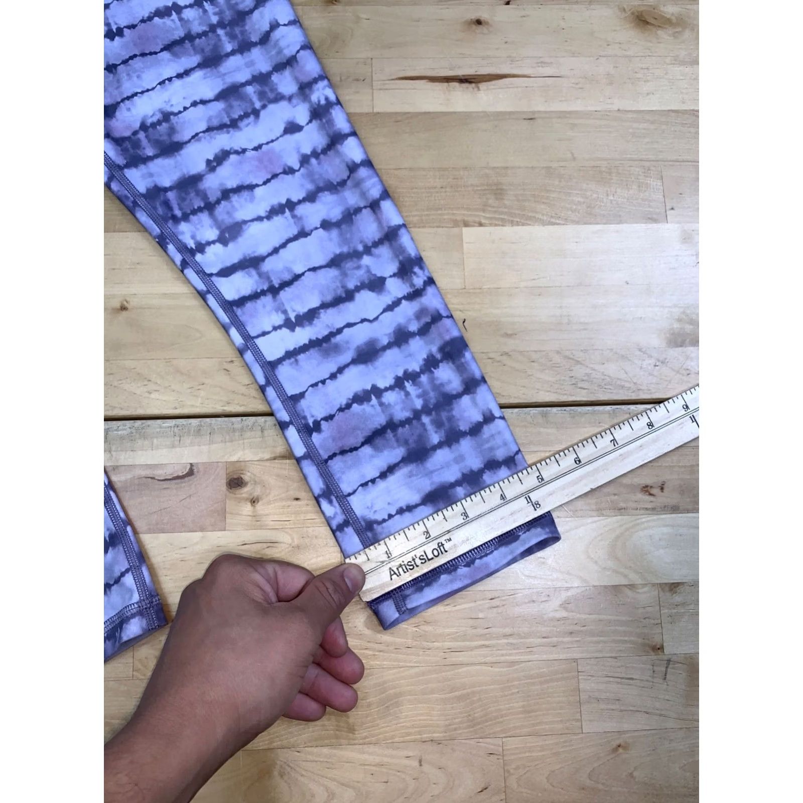 Athleta Athleta Leggings Capri Printed Elation Purple Women S Athletic Activewear 13241 Size 28" / US 6 / IT 42 - 6 Thumbnail
