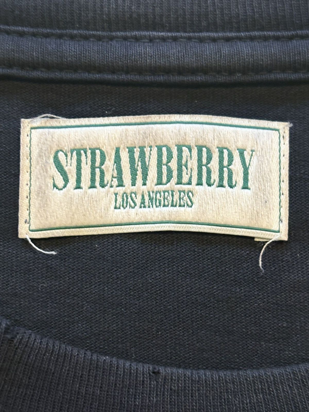 Strawberry True Black Strawberry T Shirt Size Medium Size US M / EU 48-50 / 2 - 4 Thumbnail