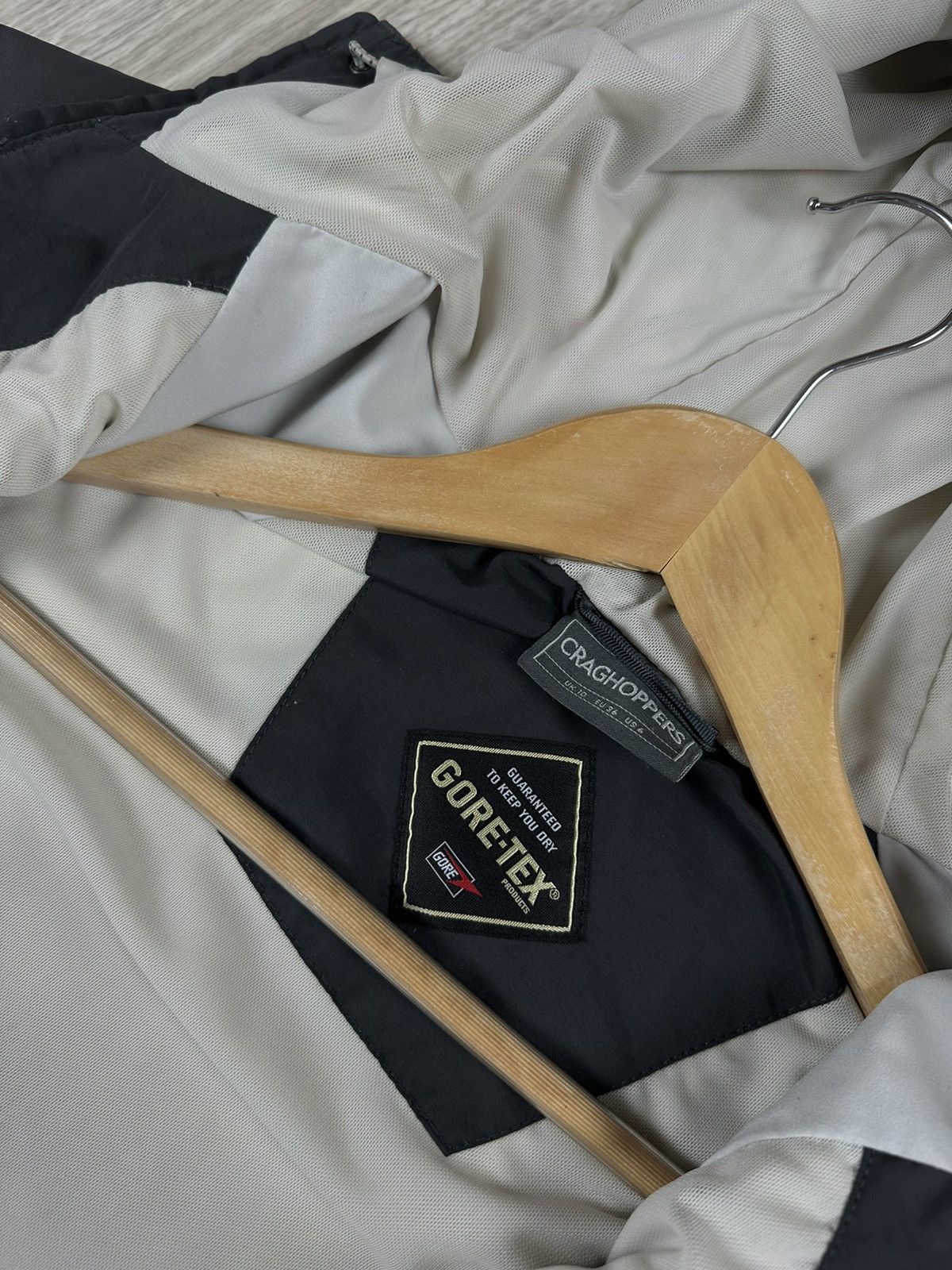 Goretex × Other Craghoppers Gore-Tex Women’s Rain Jacket Size M / US 6-8 / IT 42-44 - 9 Thumbnail