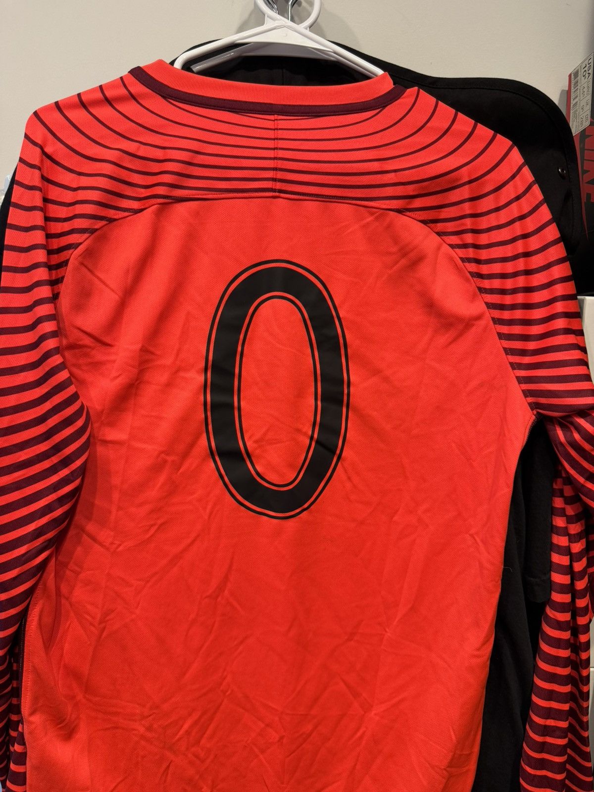 Nike Nike Goalkeeper Full Kit Size US M / EU 48-50 / 2 - 4 Thumbnail