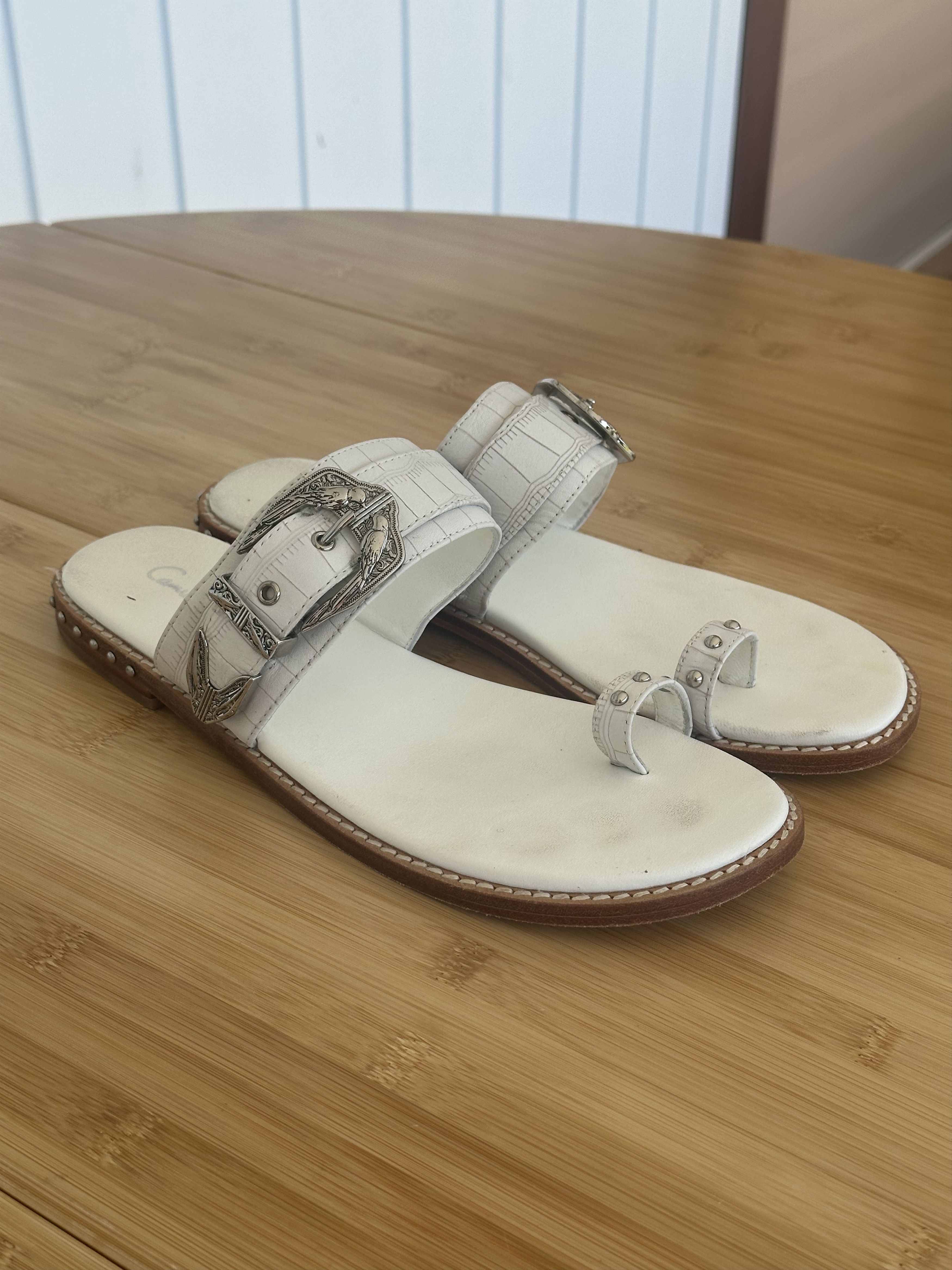 CAMILLA Camilla BIRD BUCKLE TOE LOOP SLIDE SOLID WHITE Size US 8 / IT 38 - 2 Thumbnail