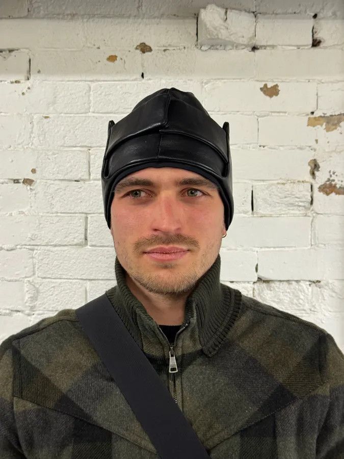 Prada 2000s Prada Black Leather Structured Hat Size ONE SIZE - 2 Thumbnail