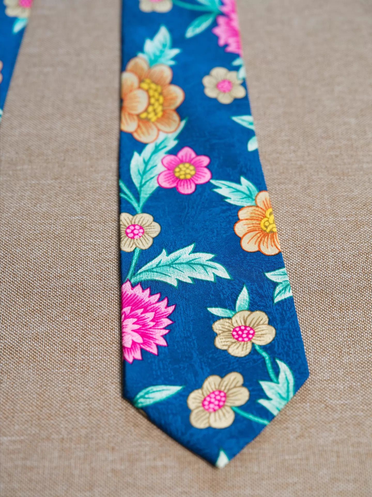 Yohji Yamamoto Yohji Yamamoto Silk Floral Tie (Chrysanthemum & Herbal) Size ONE SIZE - 4 Thumbnail