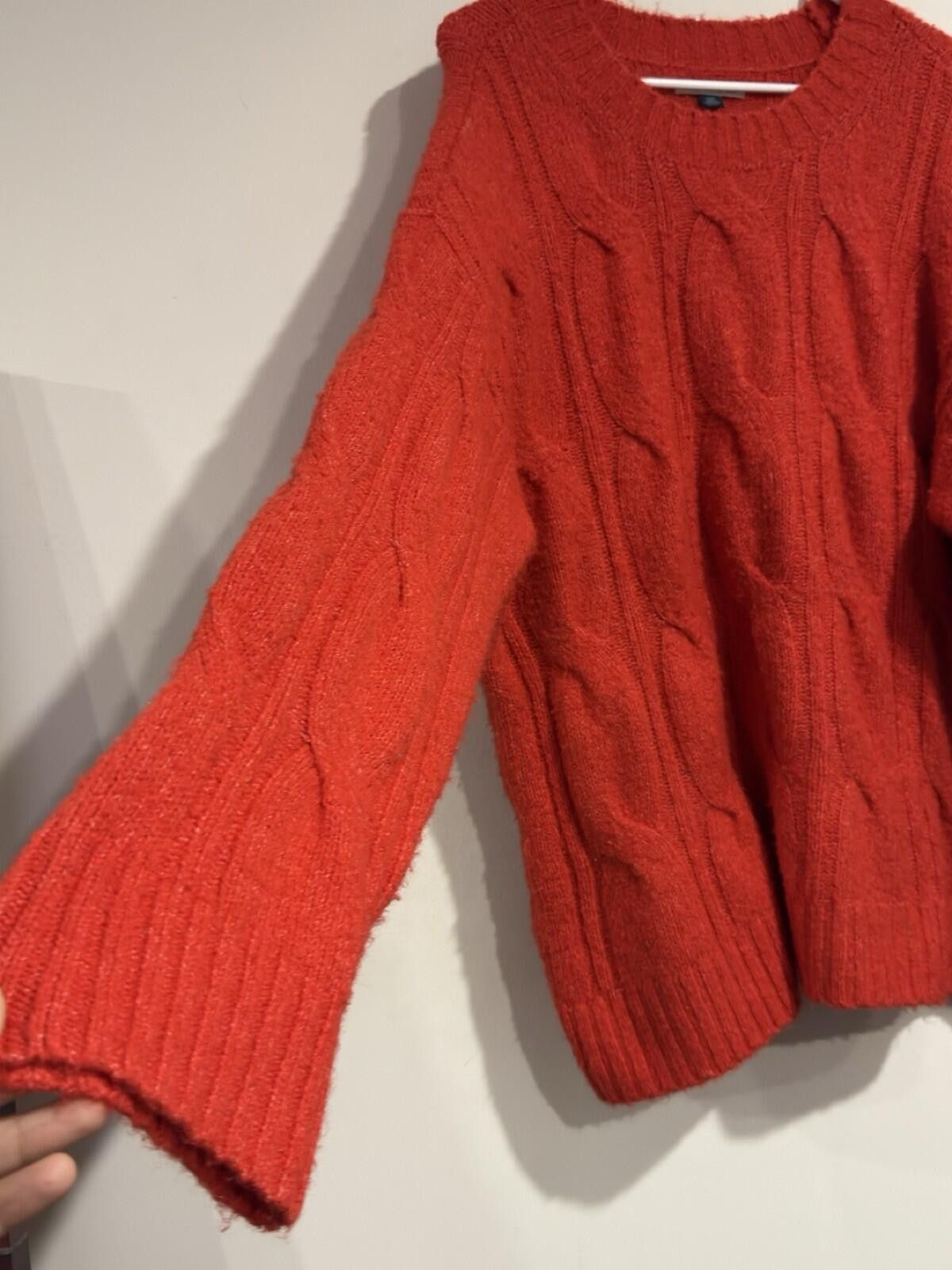American Eagle Outfitters American Eagle Whoa So Soft Cable Knit Sweater Red Crewneck Size L / US 10 / IT 46 - 10 Thumbnail