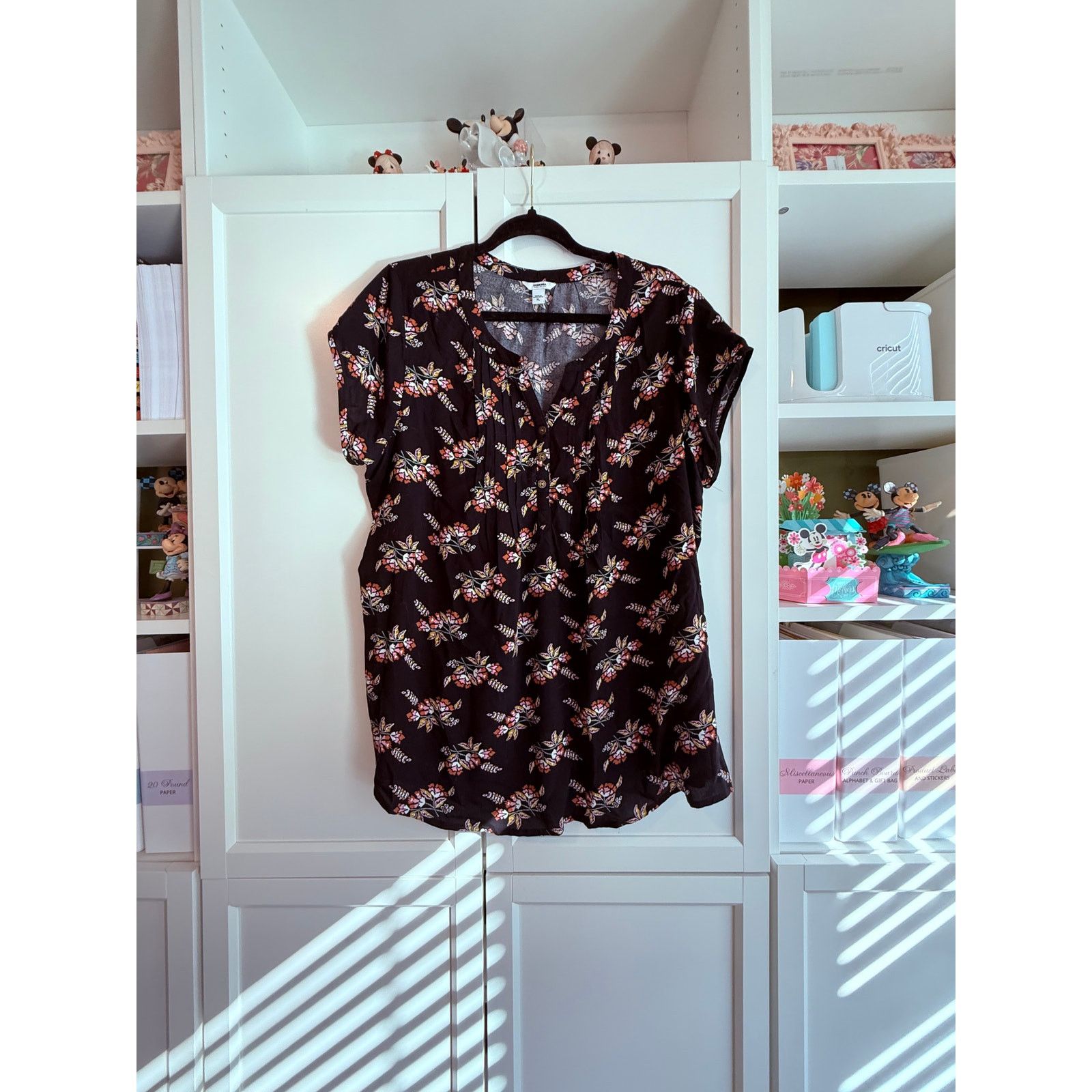 Sonoma Sonoma Floral Print Blouse Women Black V-Neck XL - A023 Size XL / US 12-14 / IT 48-50 - 2 Thumbnail