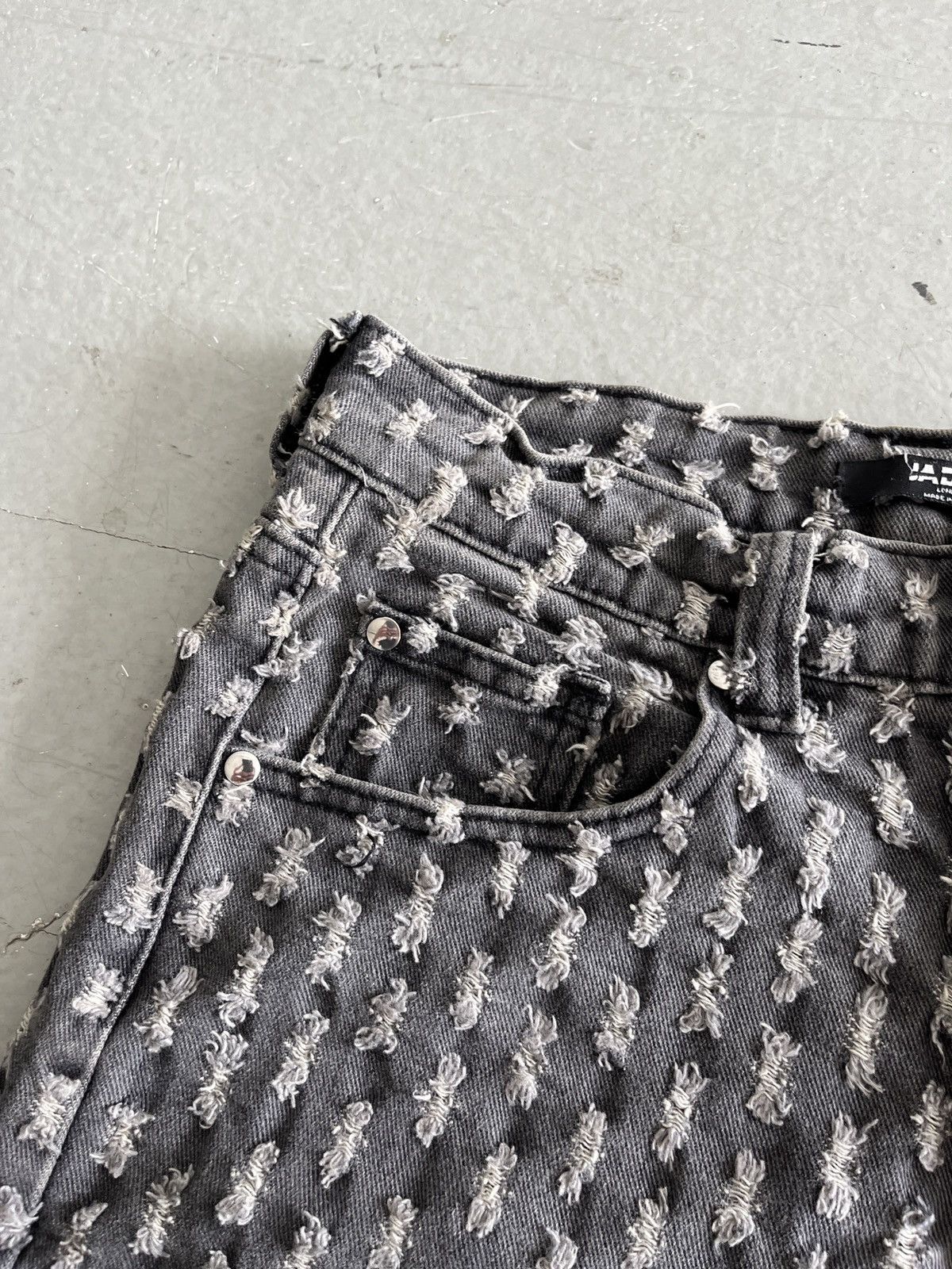 Jaded London Jaded London Distressed Jorts (unisex) Size US 30 / EU 46 - 11 Thumbnail