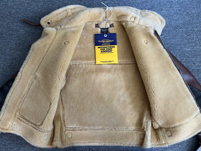 The Real McCoy's The REAL McCOY'S B3 Pilot Jacket 2505-Nextarrow Size US L / EU 52-54 / 3 - 6 Thumbnail