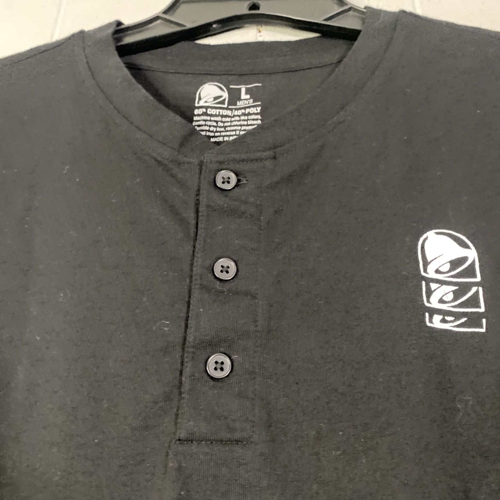Bell VINTAGE Taco Bell Employee T Shirt Henley Double-Sided Black L Mens Short Sleeve Adult Large Belle 23x28 Size US L / EU 52-54 / 3 - 6 Thumbnail
