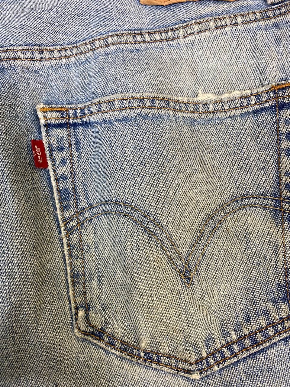 Levi's vintage levis 550 relaxed fit distressed denim Size US 35 - 4 Thumbnail