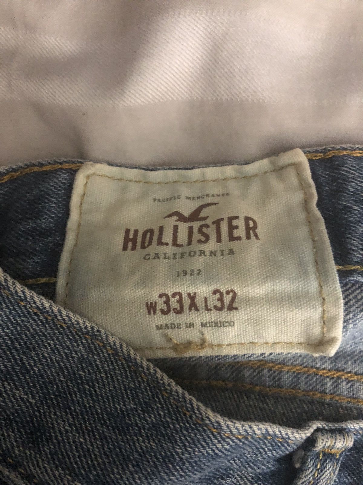 Hollister HOLLISTER Light Wash Stretch Denim Skinny Jean Men's Blue Size US 33 - 8 Thumbnail