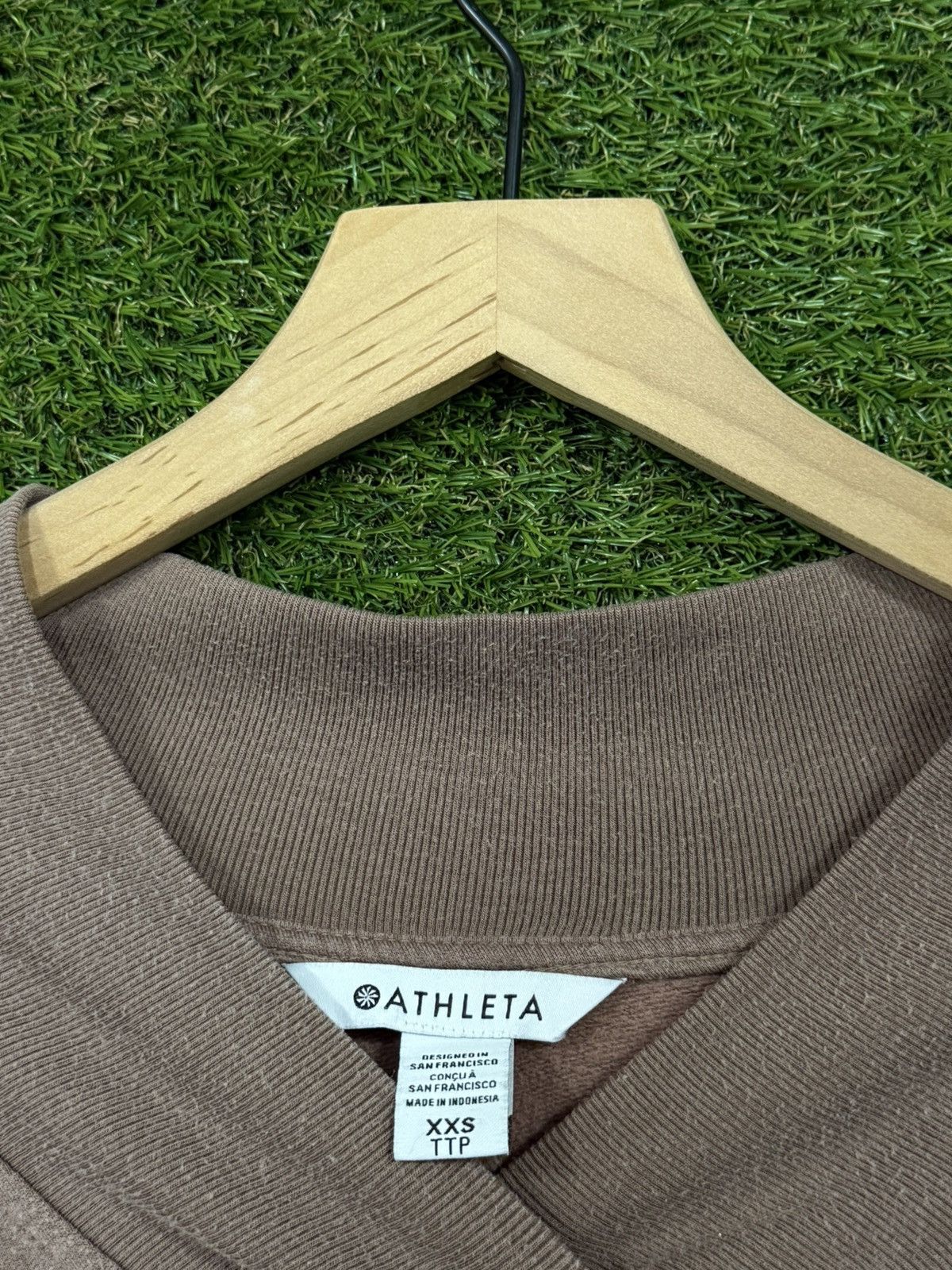 Athleta Athleta Pull Over Brown / Mocha Coffee Sweater XXS Size XXS / US 00 / IT 34 - 2 Thumbnail