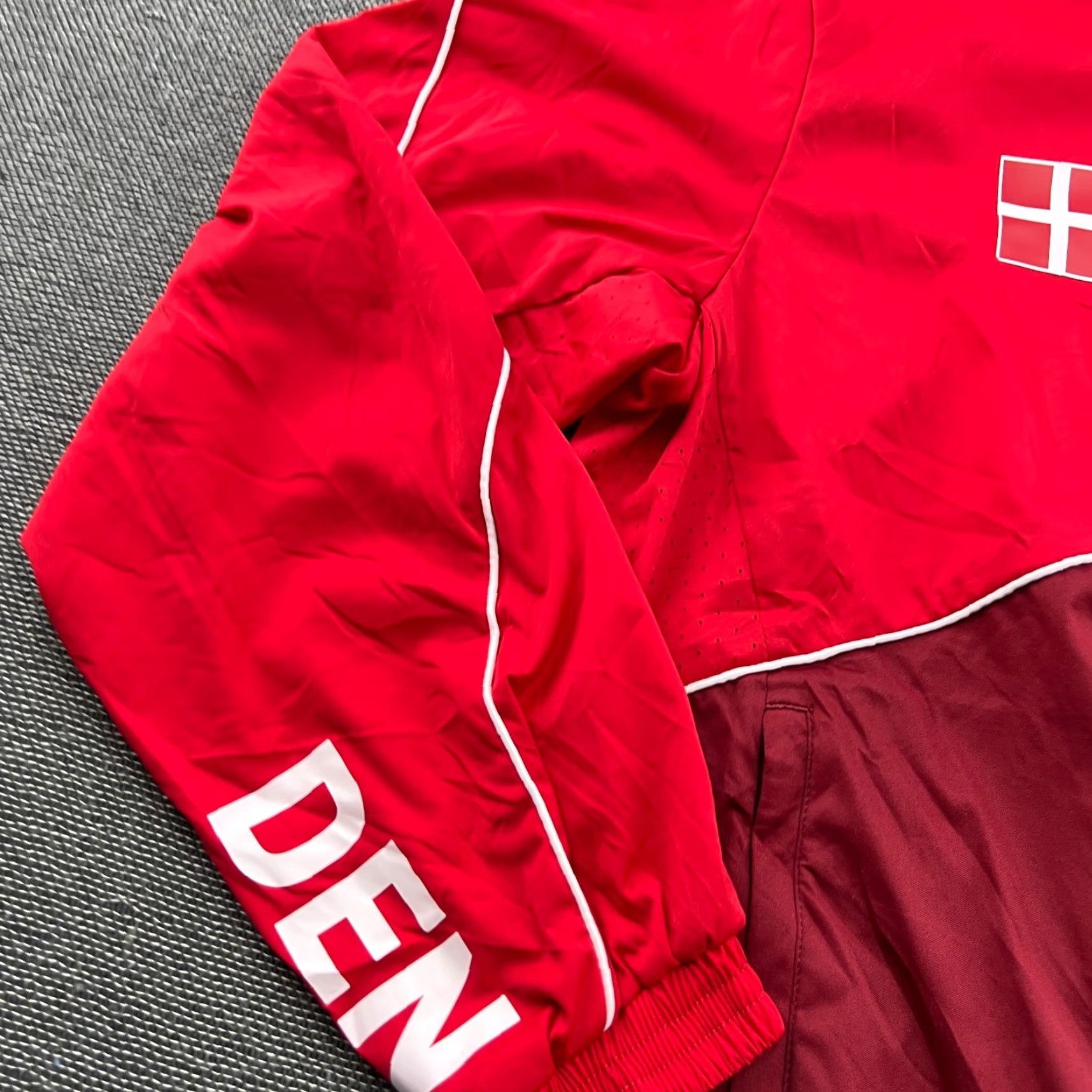 Vintage VERO MODA Denmark Paralympic Team 2024 Jacket Medium Full Zip Red Track Jacket Mens/Adult M Size US M / EU 48-50 / 2 - 7 Thumbnail