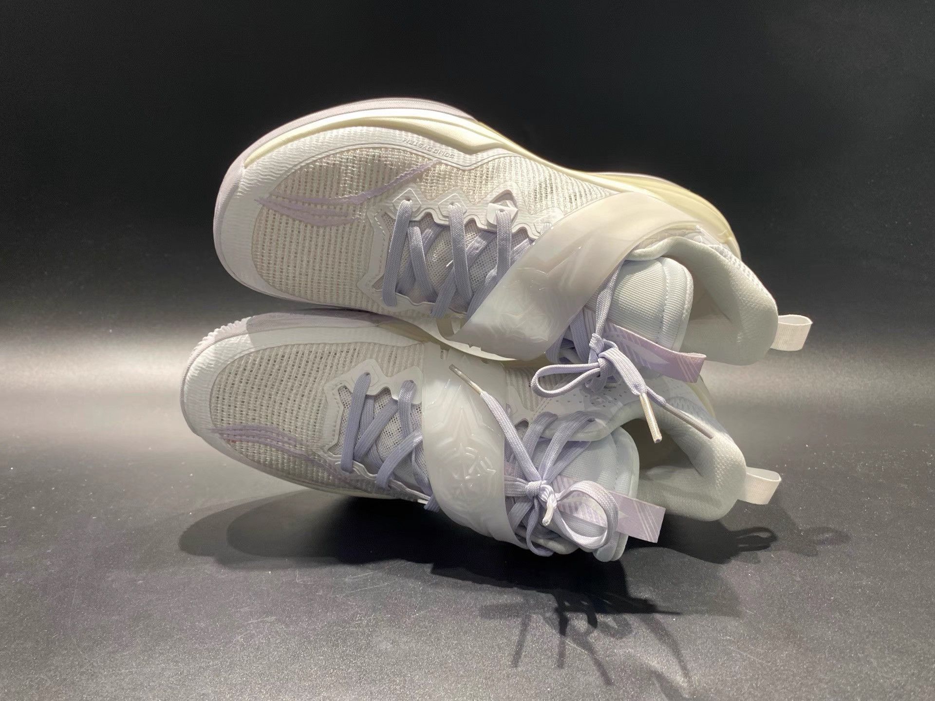Li-Ning Li-Ning Blade 3 White Purple K36 Size US 11 / EU 44 - 8 Thumbnail