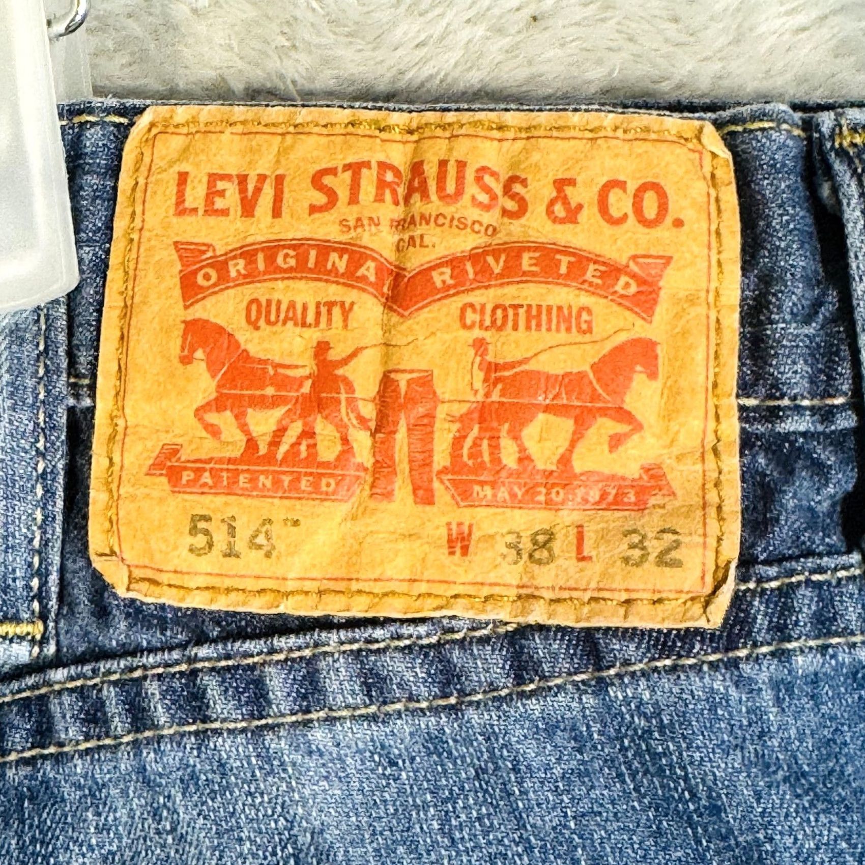 Levi's Levi's 514 Jeans Mens Regular 38x31 Blue Medium Wash Denim Zip Fly Straight 5-Pocket Boots Cut Rise High Boys Mens Similiar 90s? Size US 38 / EU 54 - 7 Thumbnail
