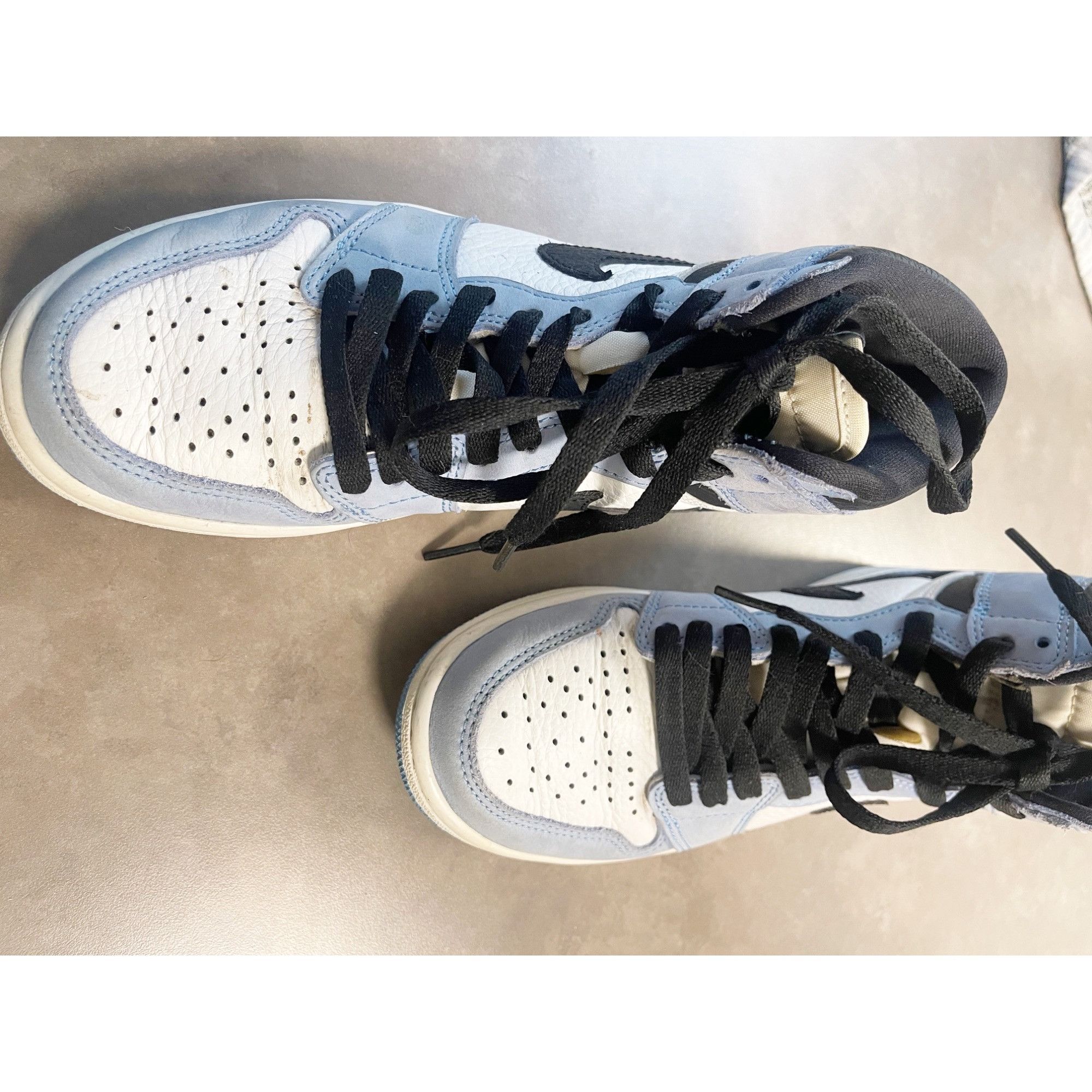 Nike Nike Air Jordan 1 High Top Leather Sneaker University Blue Size US 8 / IT 38 - 9 Thumbnail