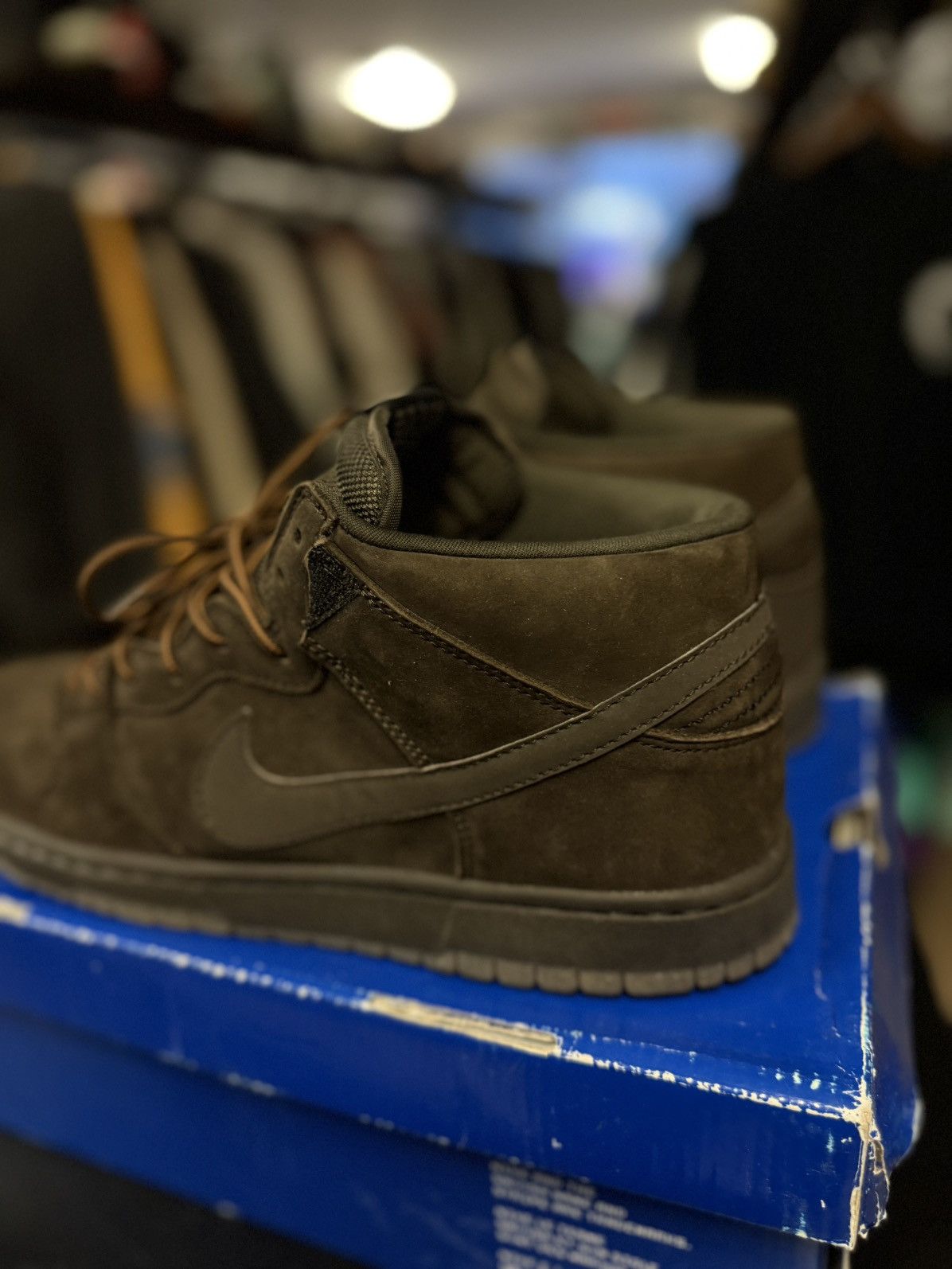 Nike Nike SB Mid Chocolate 2009 RARE W Box 🧼 Size 11 Size US 11 / EU 44 - 8 Thumbnail