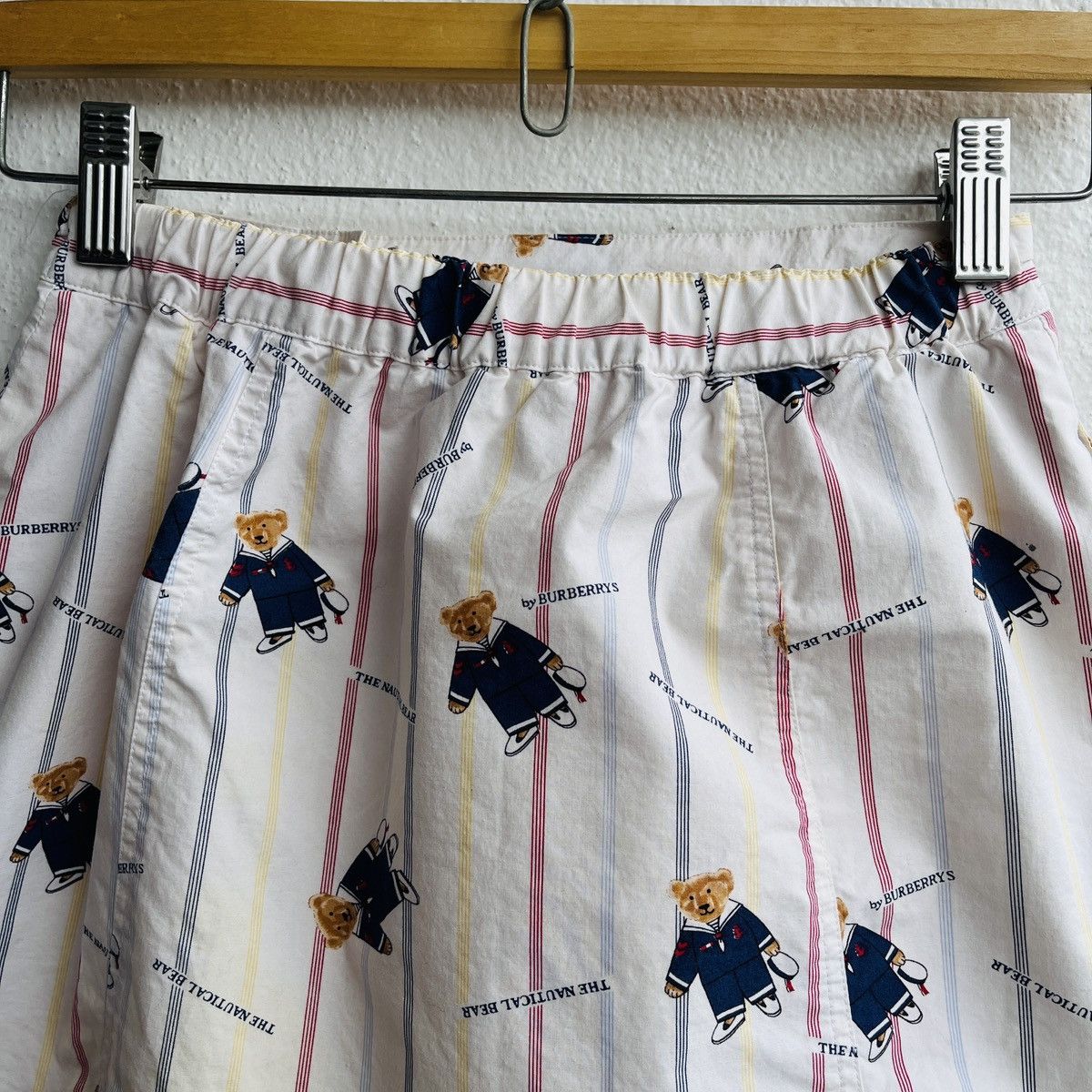 Burberry × Vintage Real Vintage Burberrys The Nautical Bear Monogram Skirts Size 26" / US 2 / IT 38 - 23 Thumbnail