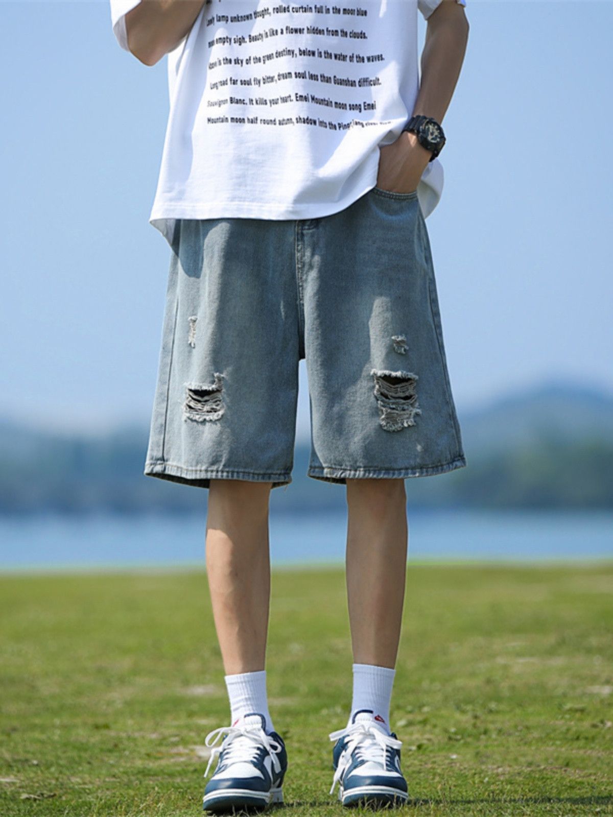 Japanese Brand × Jean Retro loose and distressed denim shorts Size US 32 / EU 48 - 1 Thumbnail